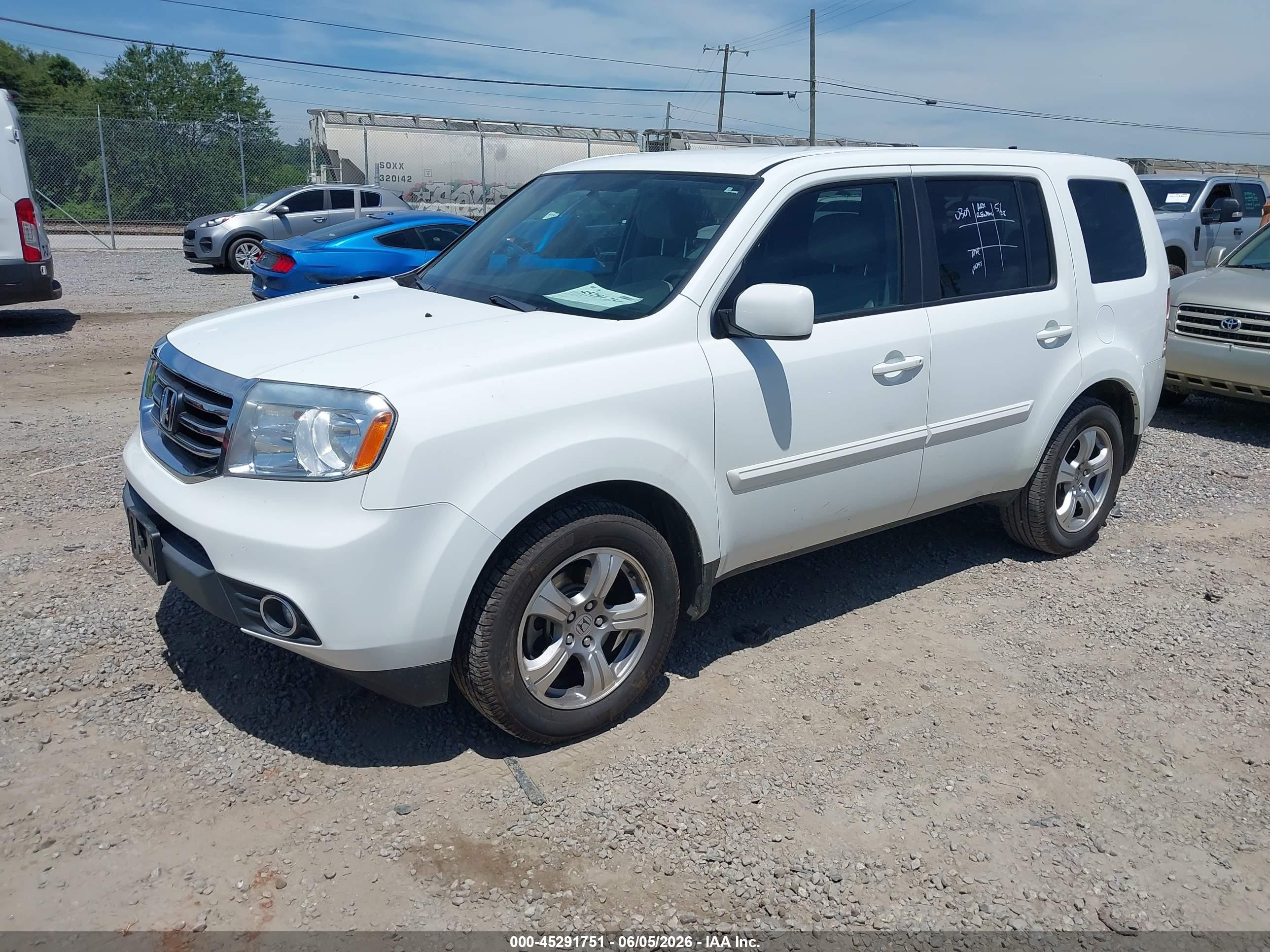 2013 Honda Pilot Ex White vin: 5FNYF4H46DB033799