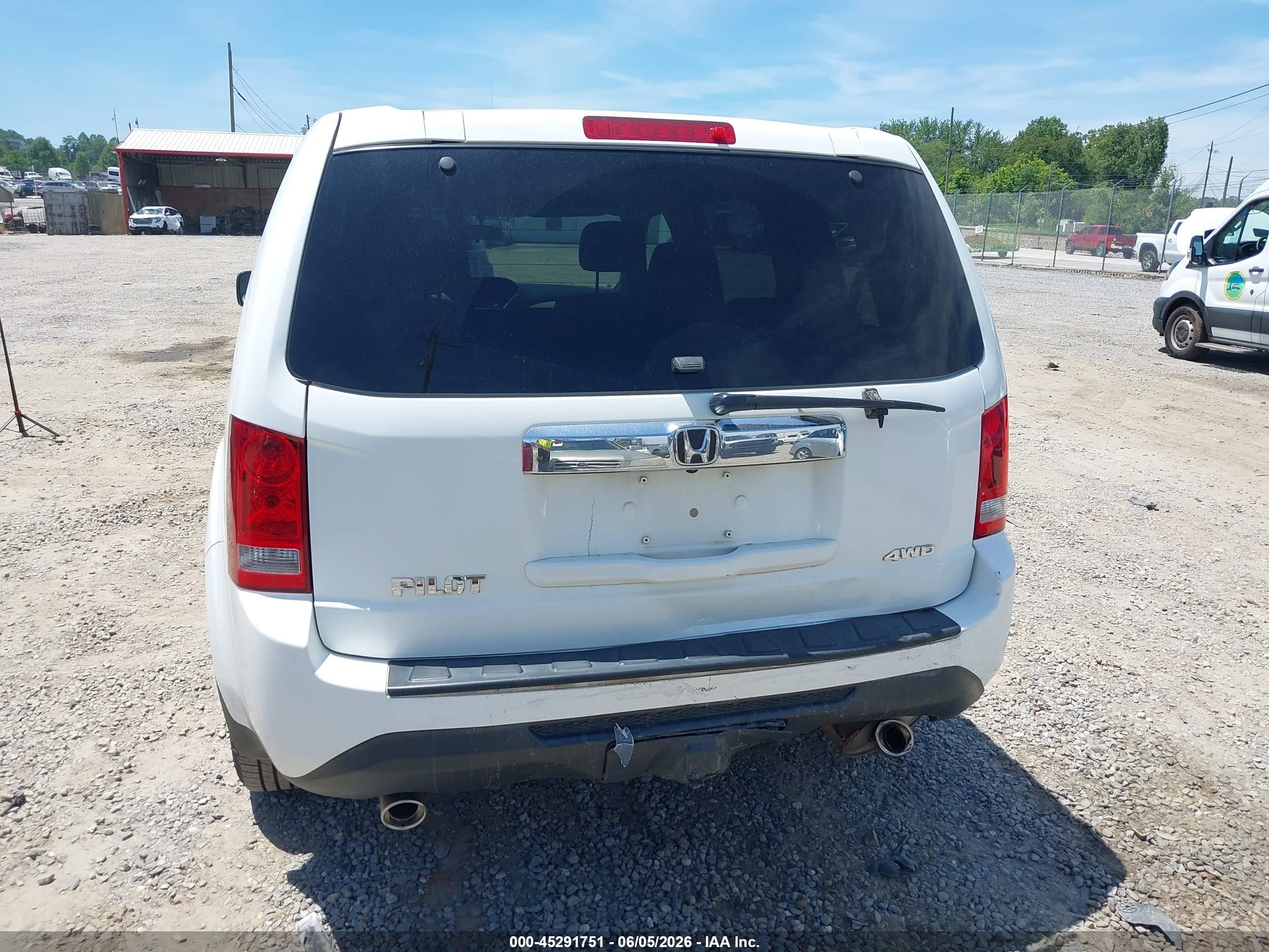 2013 Honda Pilot Ex White vin: 5FNYF4H46DB033799