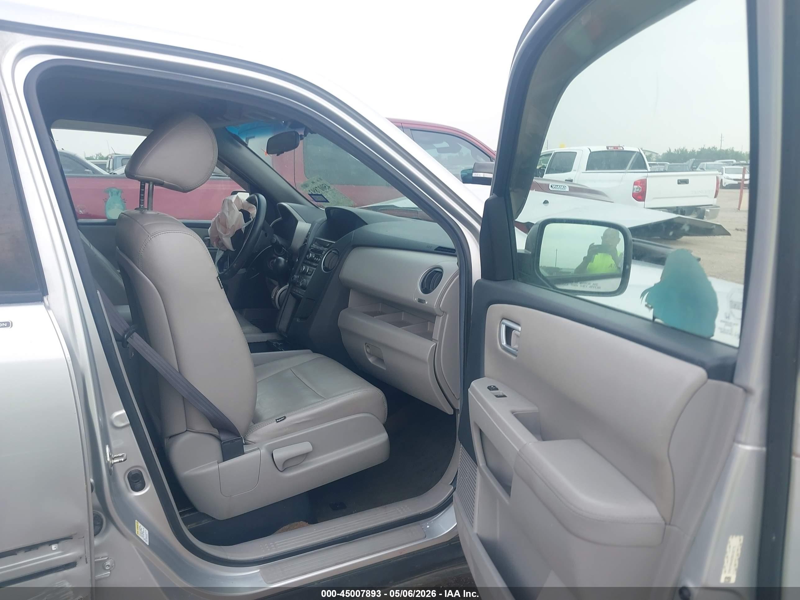 2013 Honda Pilot Ex Silver vin: 5FNYF4H46DB038775