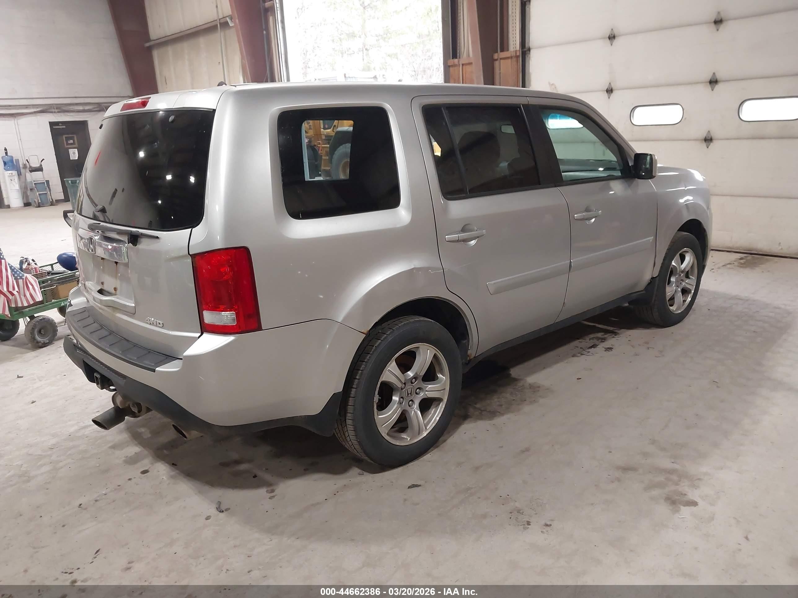 2014 Honda Pilot Ex Gray vin: 5FNYF4H46EB003395