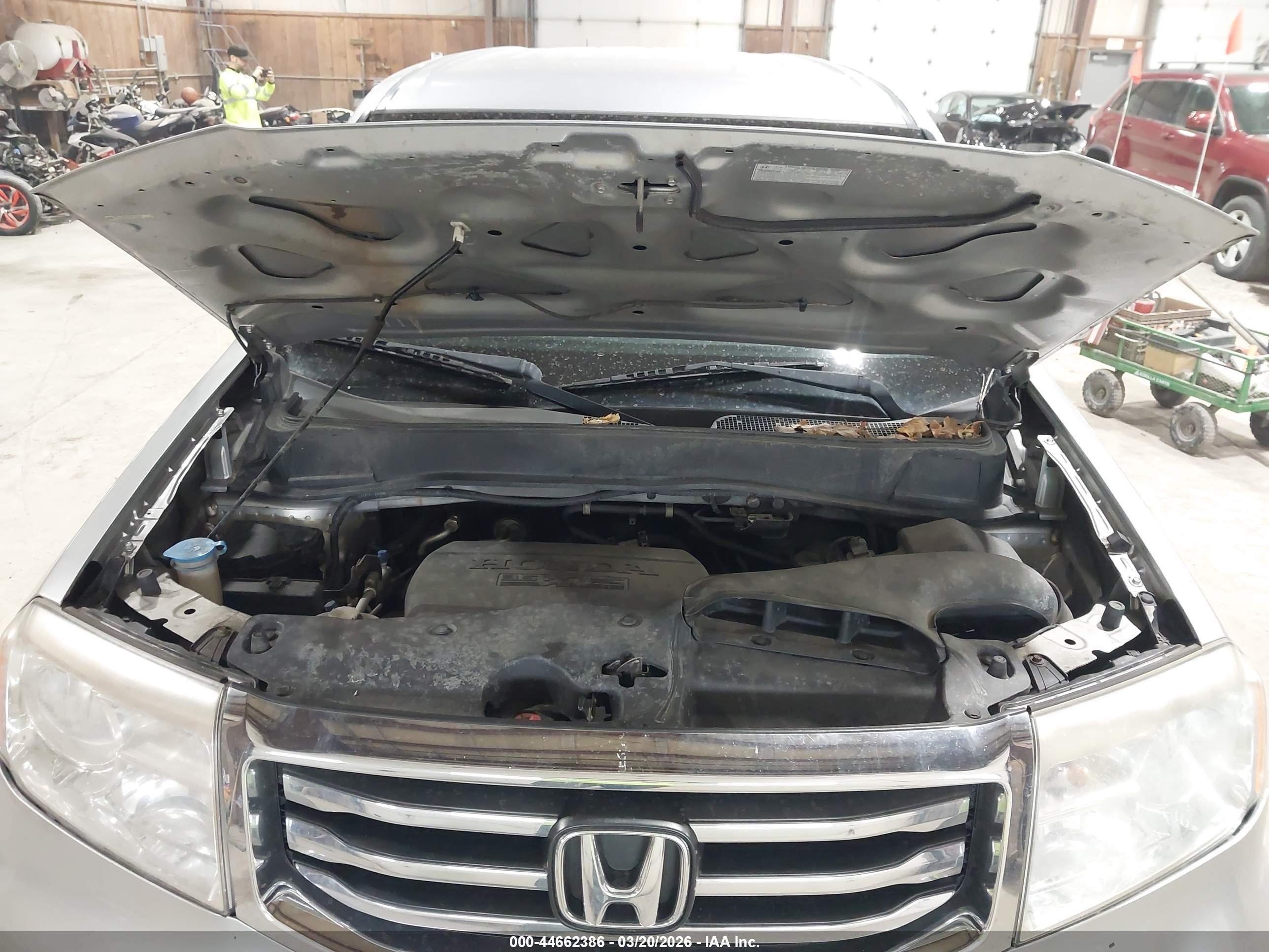 2014 Honda Pilot Ex Gray vin: 5FNYF4H46EB003395