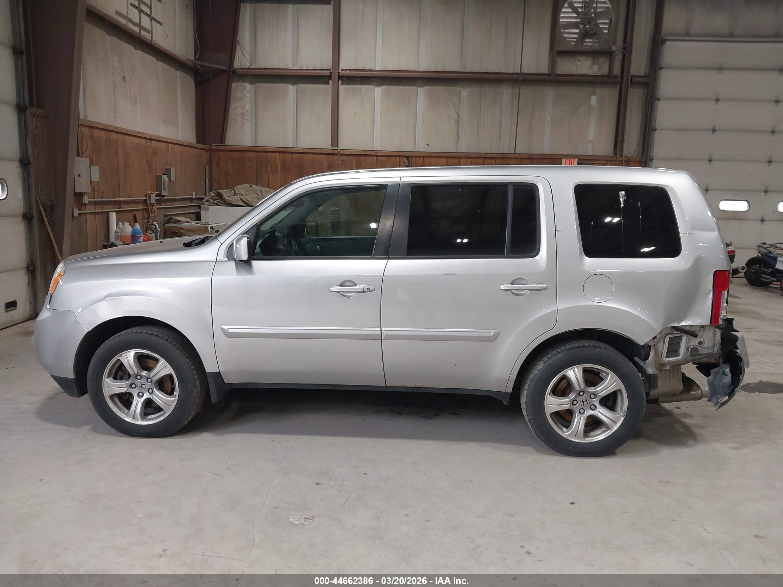 2014 Honda Pilot Ex Gray vin: 5FNYF4H46EB003395