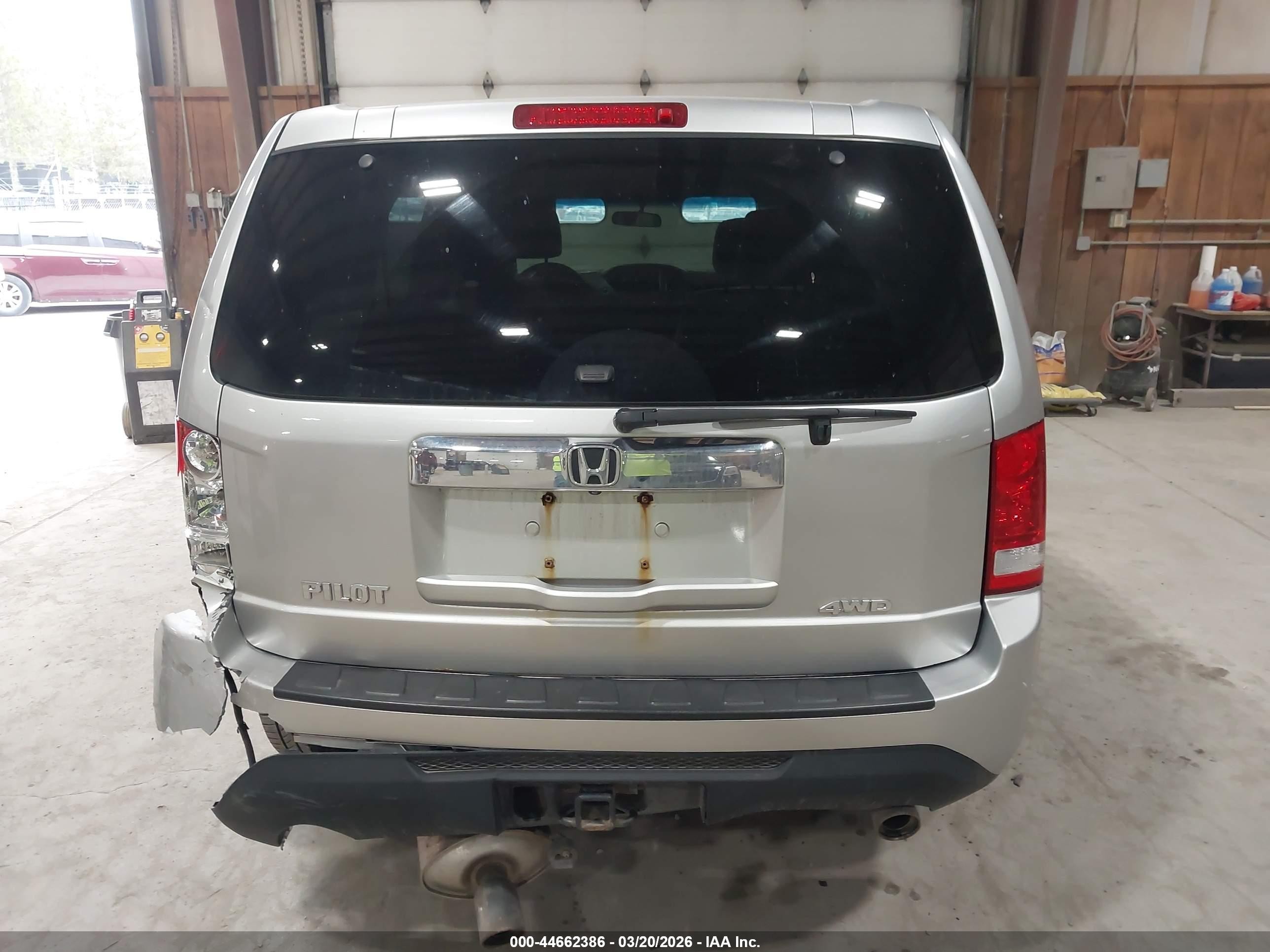 2014 Honda Pilot Ex Gray vin: 5FNYF4H46EB003395