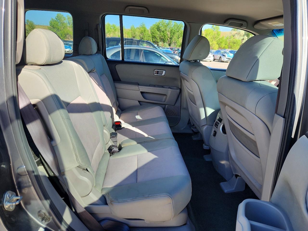 2010 Honda Pilot Ex Gray vin: 5FNYF4H47AB031538