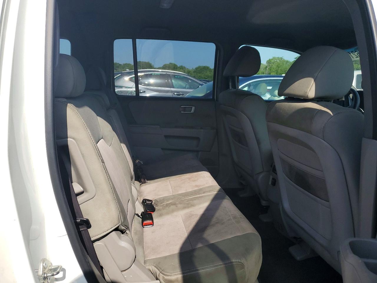 2011 Honda Pilot Ex White vin: 5FNYF4H47BB064900