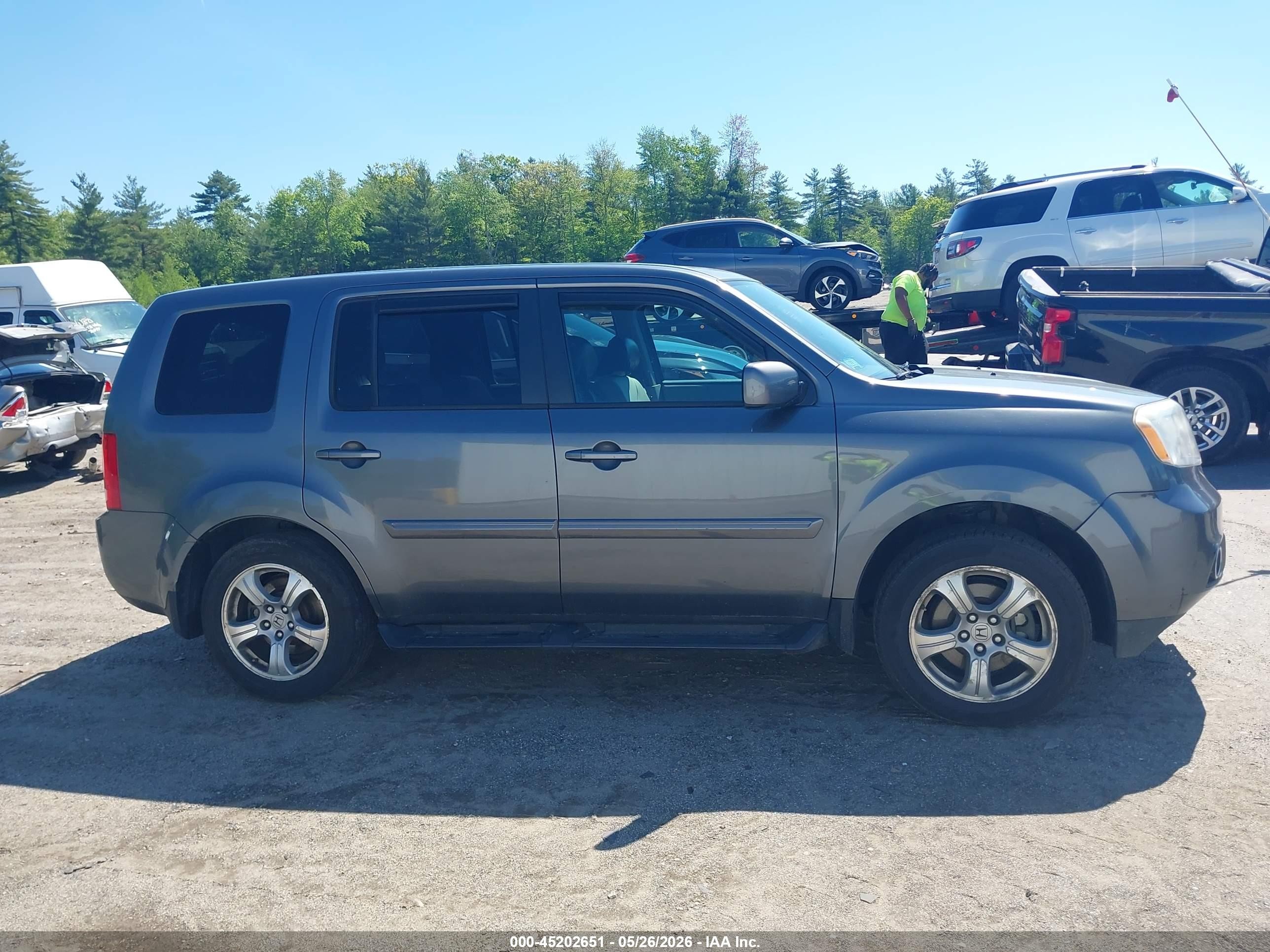 2013 Honda Pilot Ex Серебряный vin: 5FNYF4H47DB001671