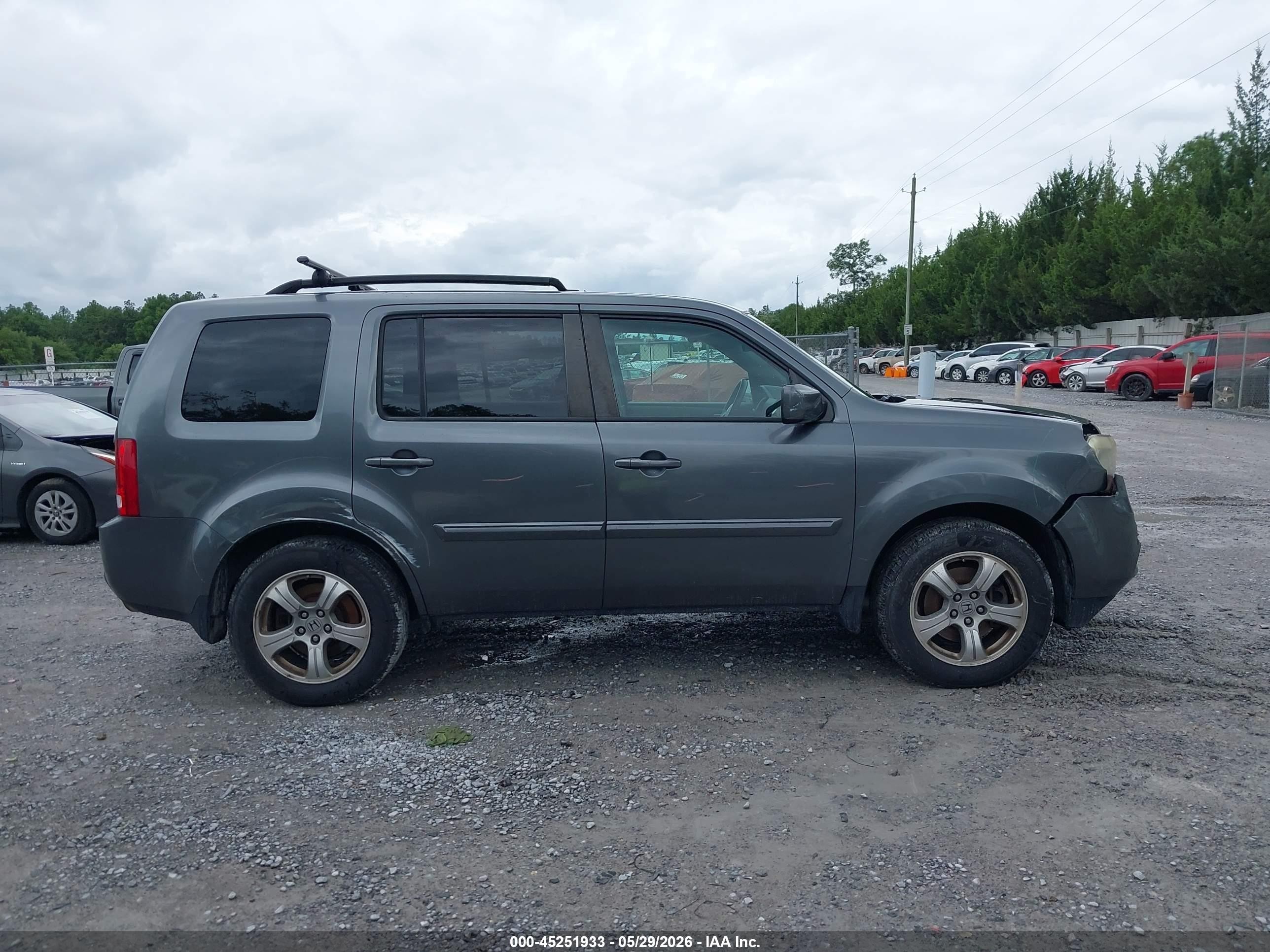 2013 Honda Pilot Ex Gray vin: 5FNYF4H47DB038557