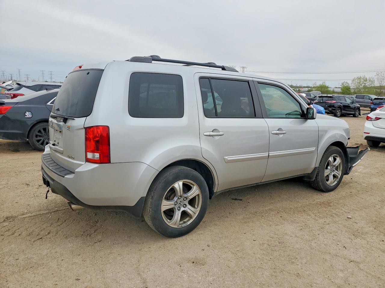 2014 Honda Pilot Ex Silver vin: 5FNYF4H47EB018939