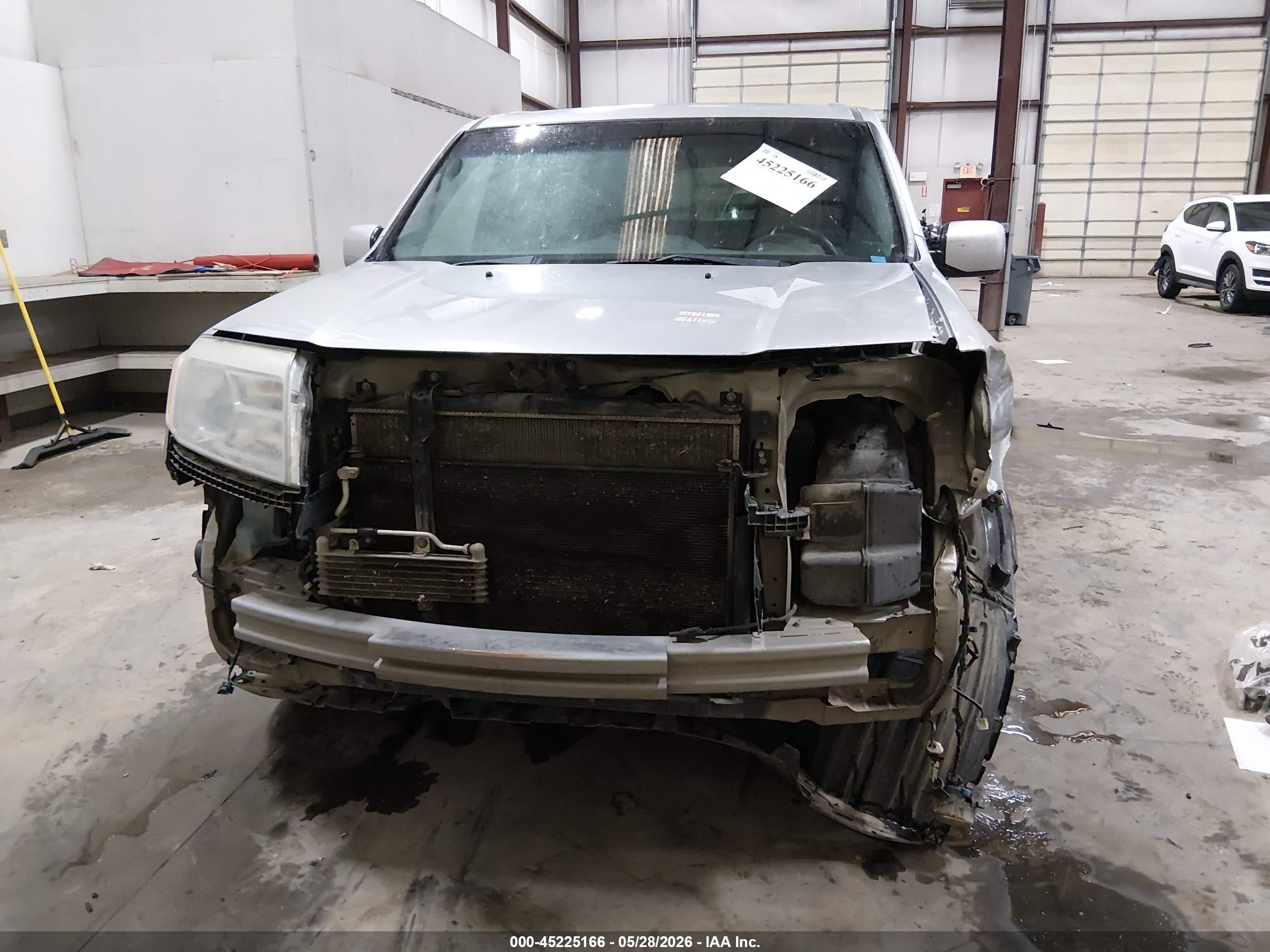 2014 Honda Pilot Ex Серебряный vin: 5FNYF4H47EB028774