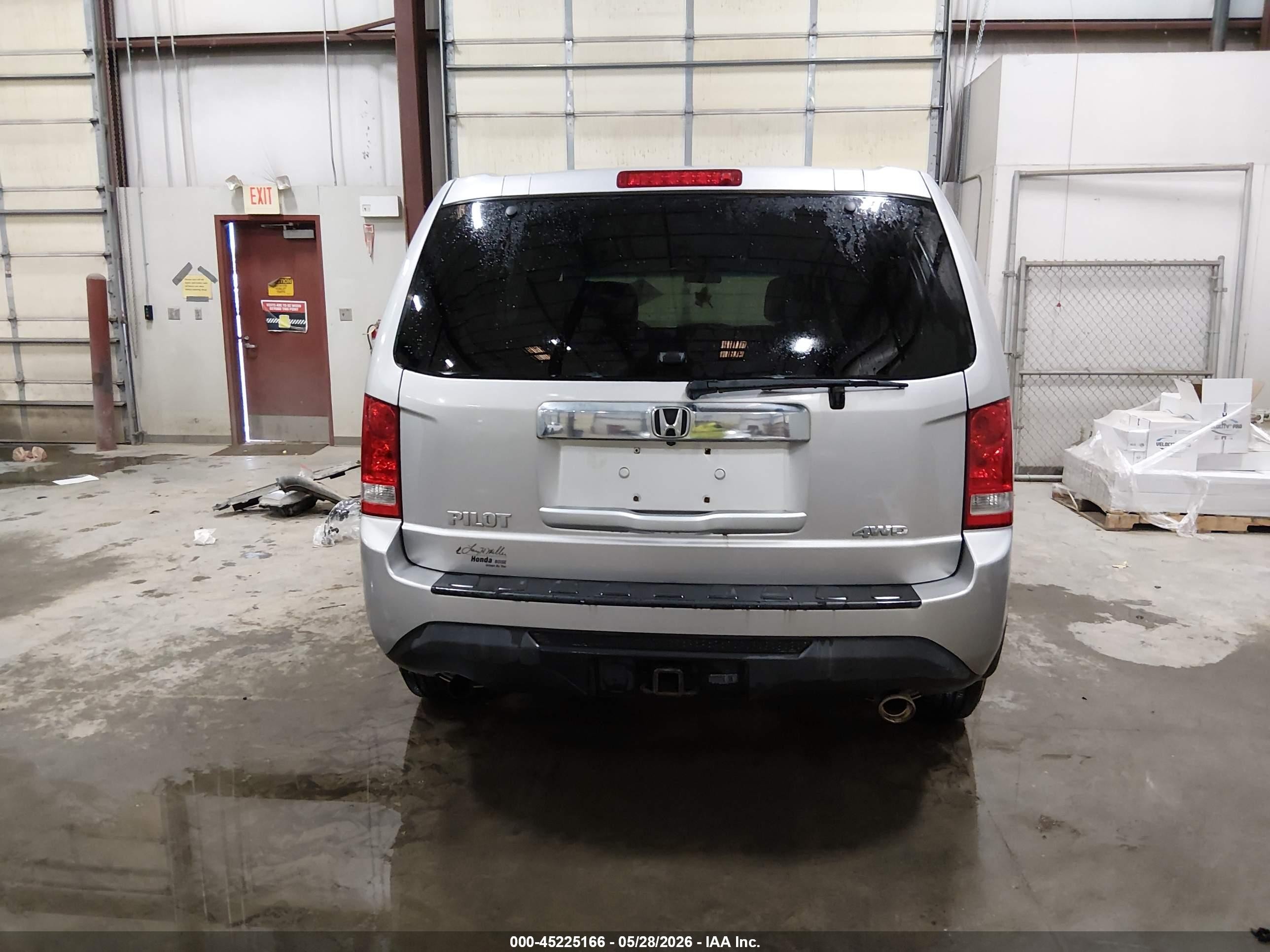 2014 Honda Pilot Ex Серебряный vin: 5FNYF4H47EB028774