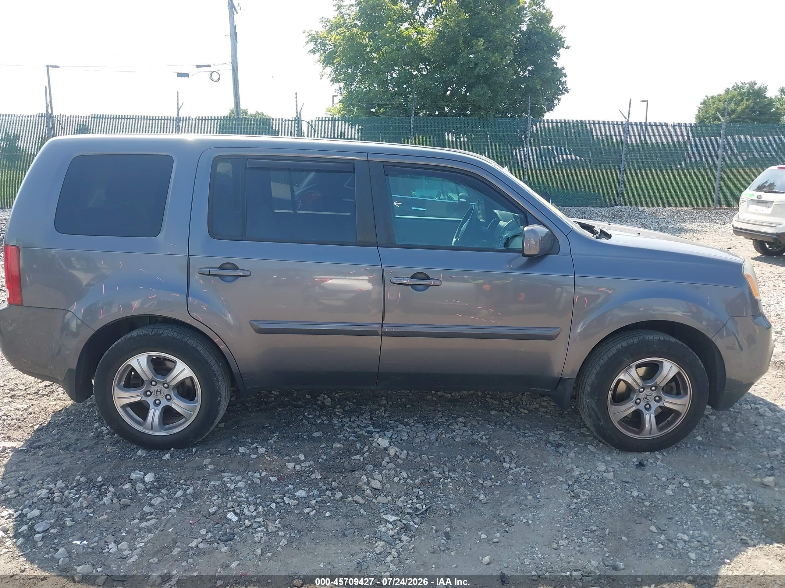 2015 Honda Pilot Ex Gray vin: 5FNYF4H47FB003746