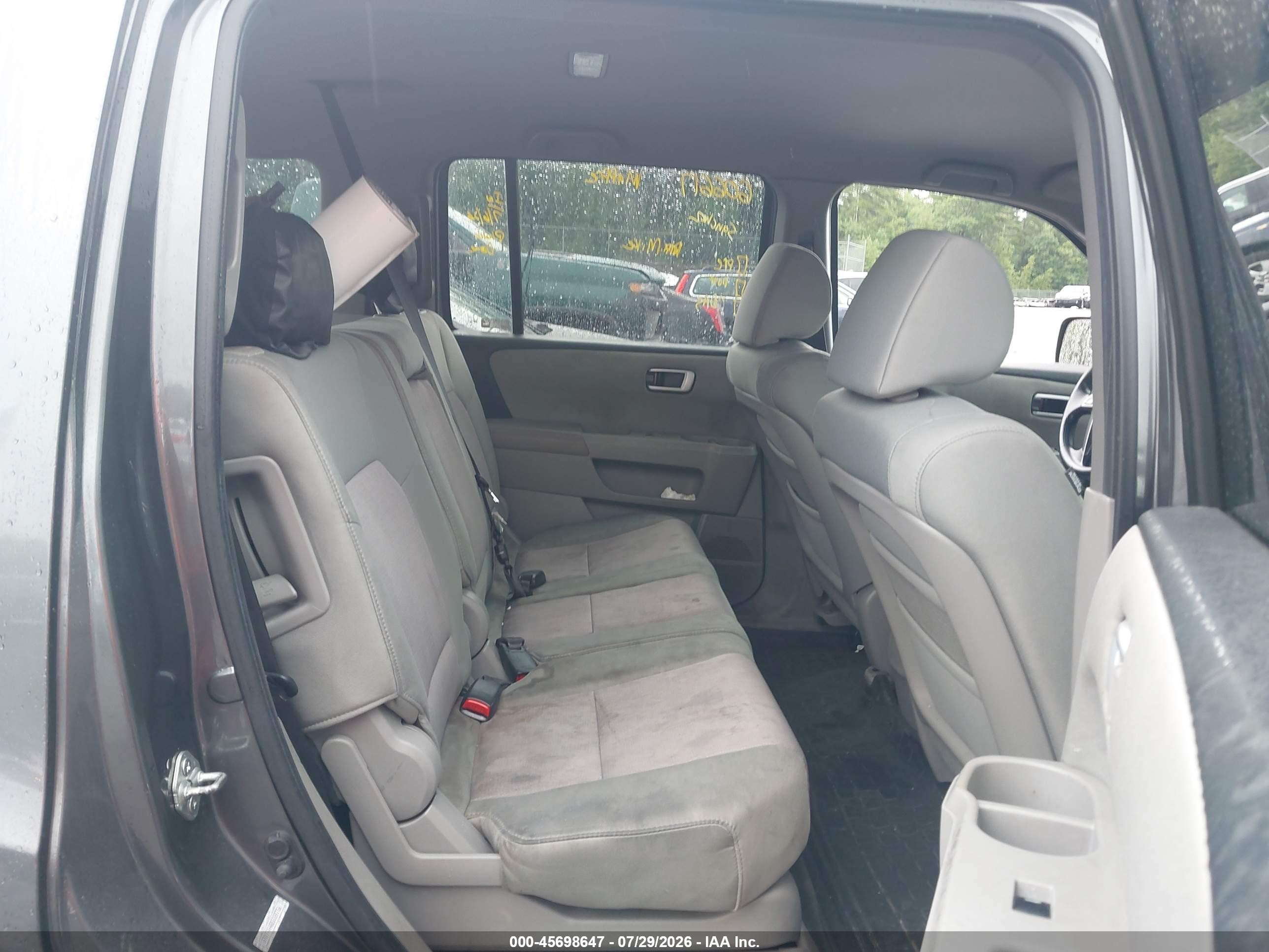 2011 Honda Pilot Ex Gray vin: 5FNYF4H48BB089756