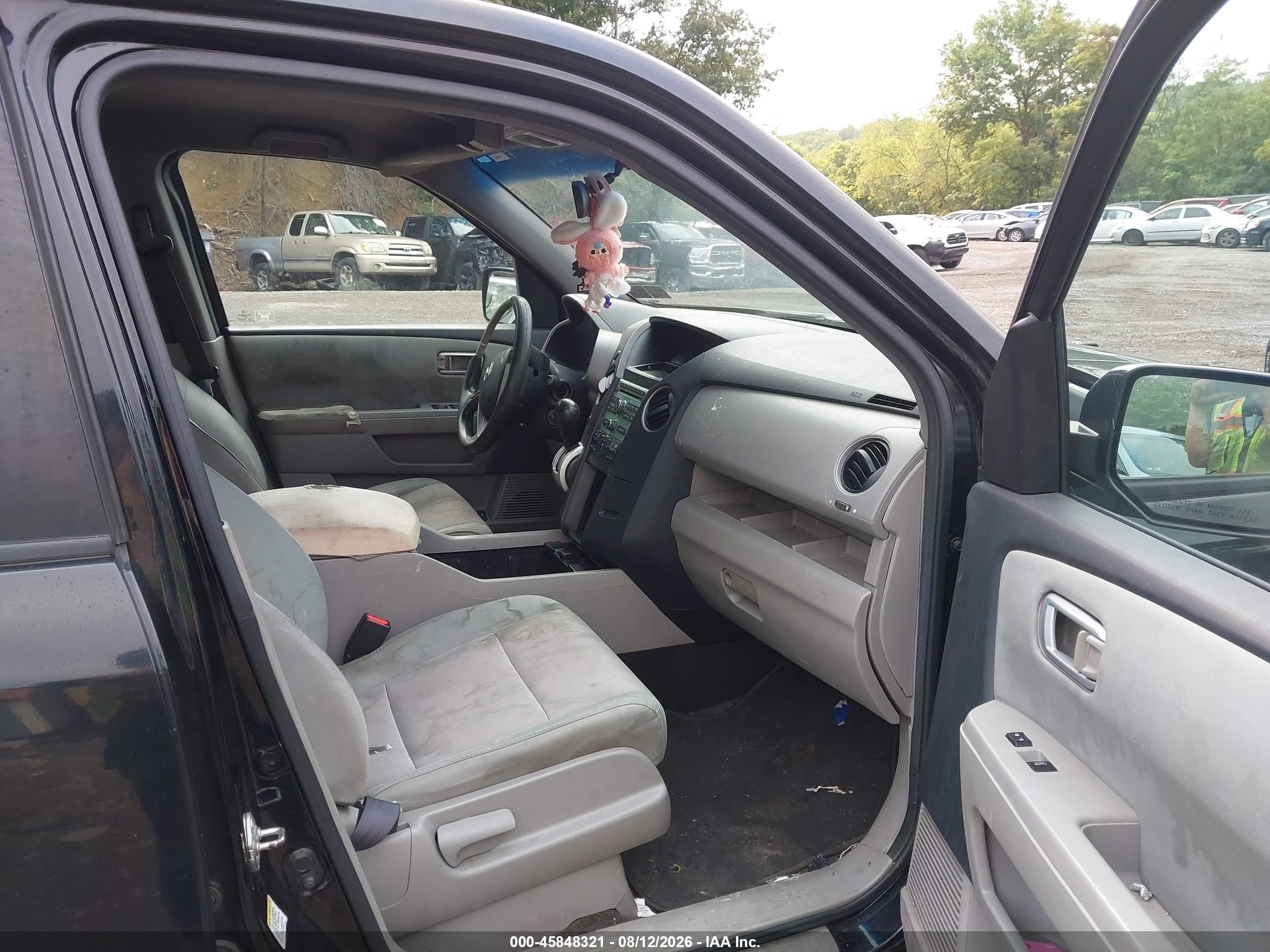 2011 Honda Pilot Ex Black vin: 5FNYF4H48BB100111