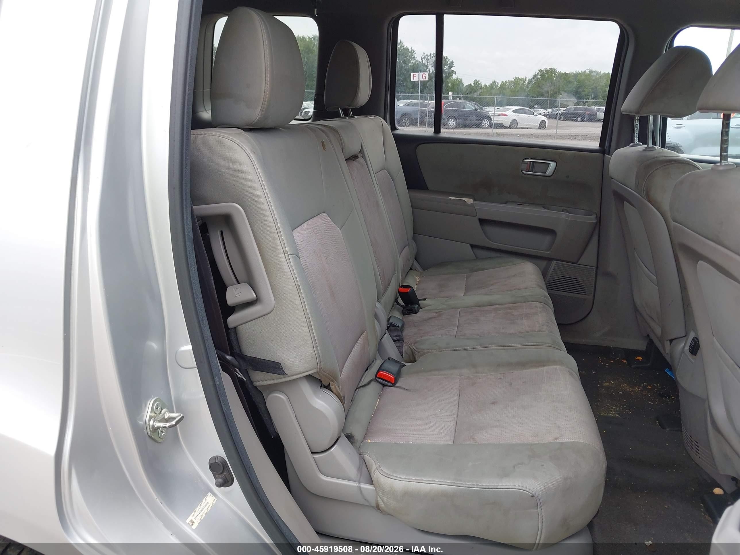 2013 Honda Pilot Ex Silver vin: 5FNYF4H48DB011898