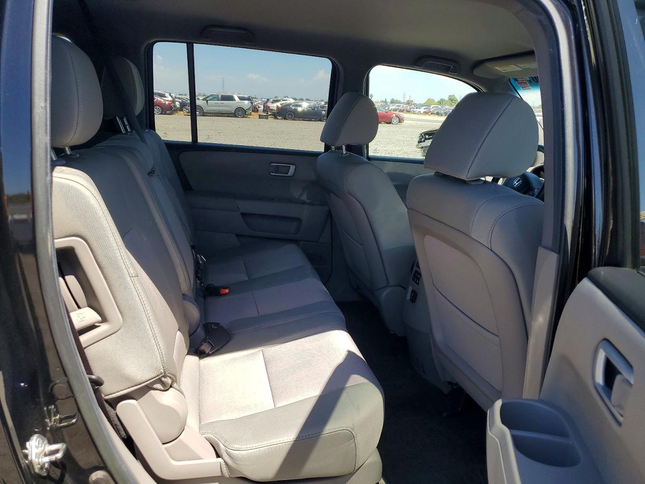 2013 Honda Pilot Ex Black vin: 5FNYF4H48DB037465