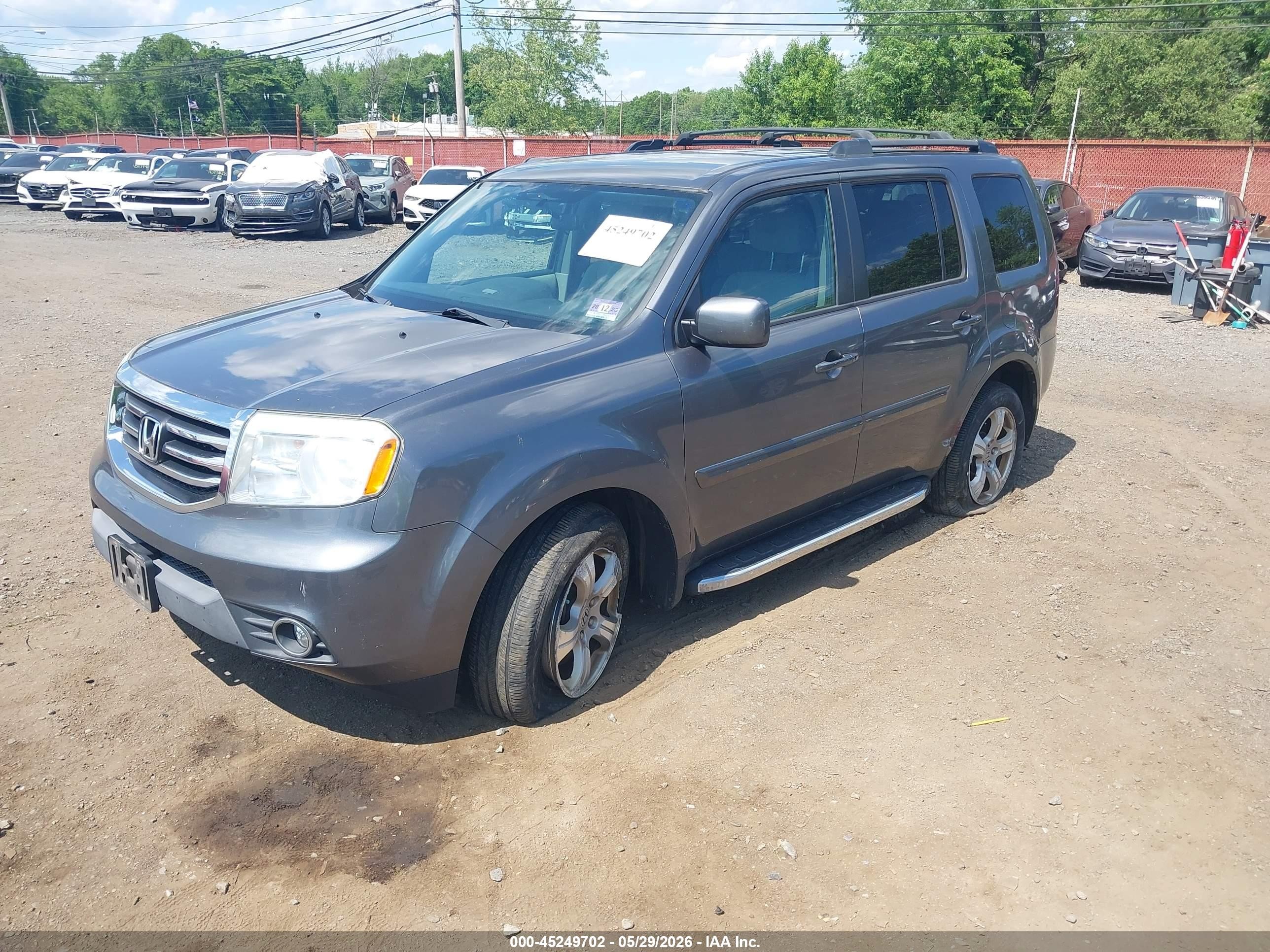 2013 Honda Pilot Ex Gray vin: 5FNYF4H48DB044609