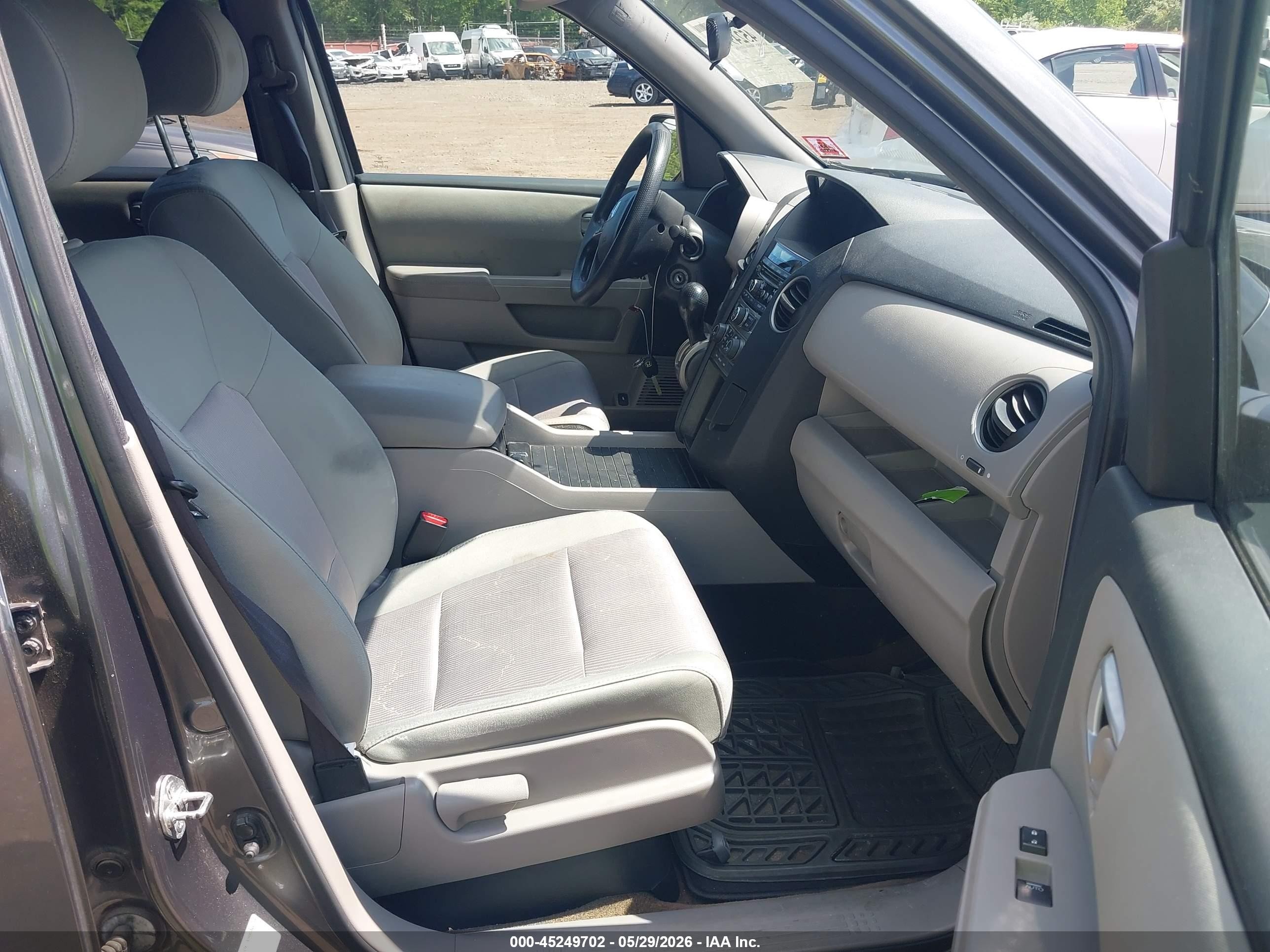 2013 Honda Pilot Ex Gray vin: 5FNYF4H48DB044609