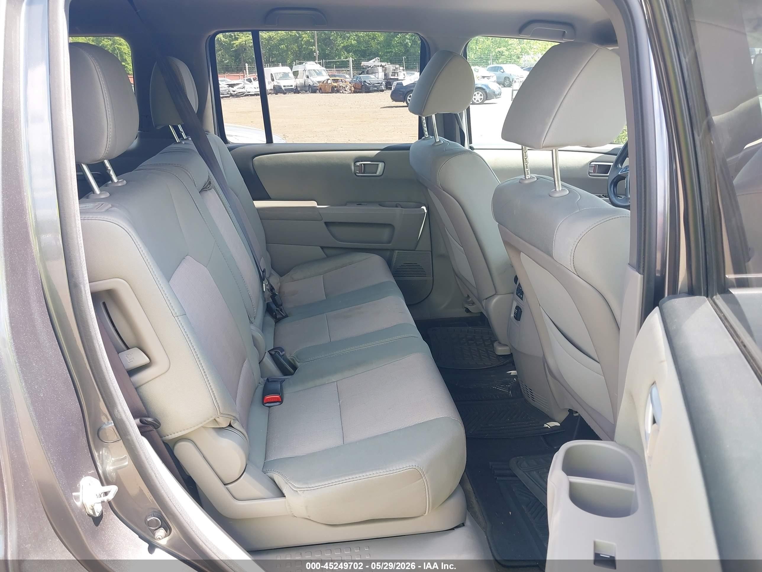 2013 Honda Pilot Ex Gray vin: 5FNYF4H48DB044609