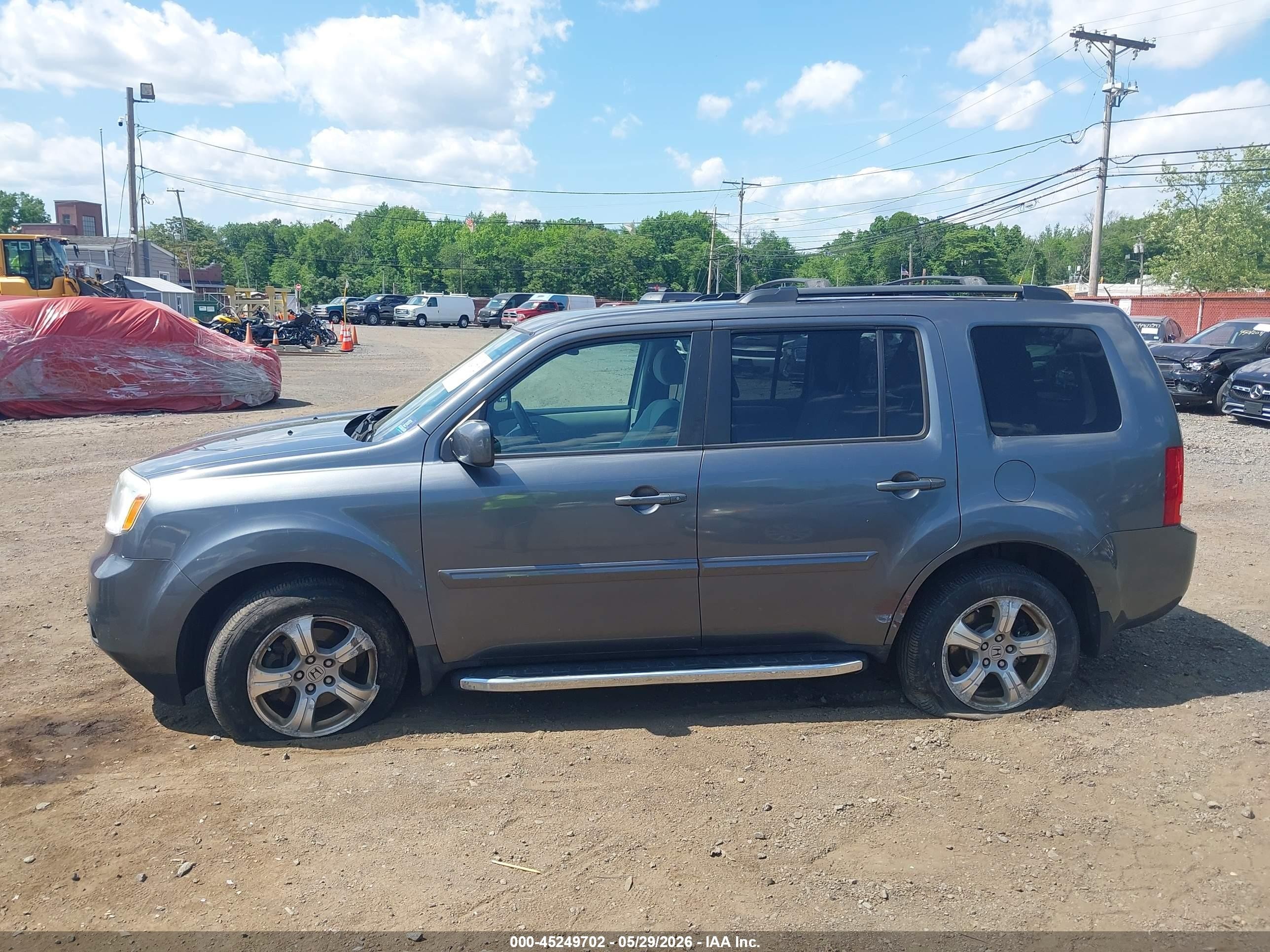 2013 Honda Pilot Ex Gray vin: 5FNYF4H48DB044609