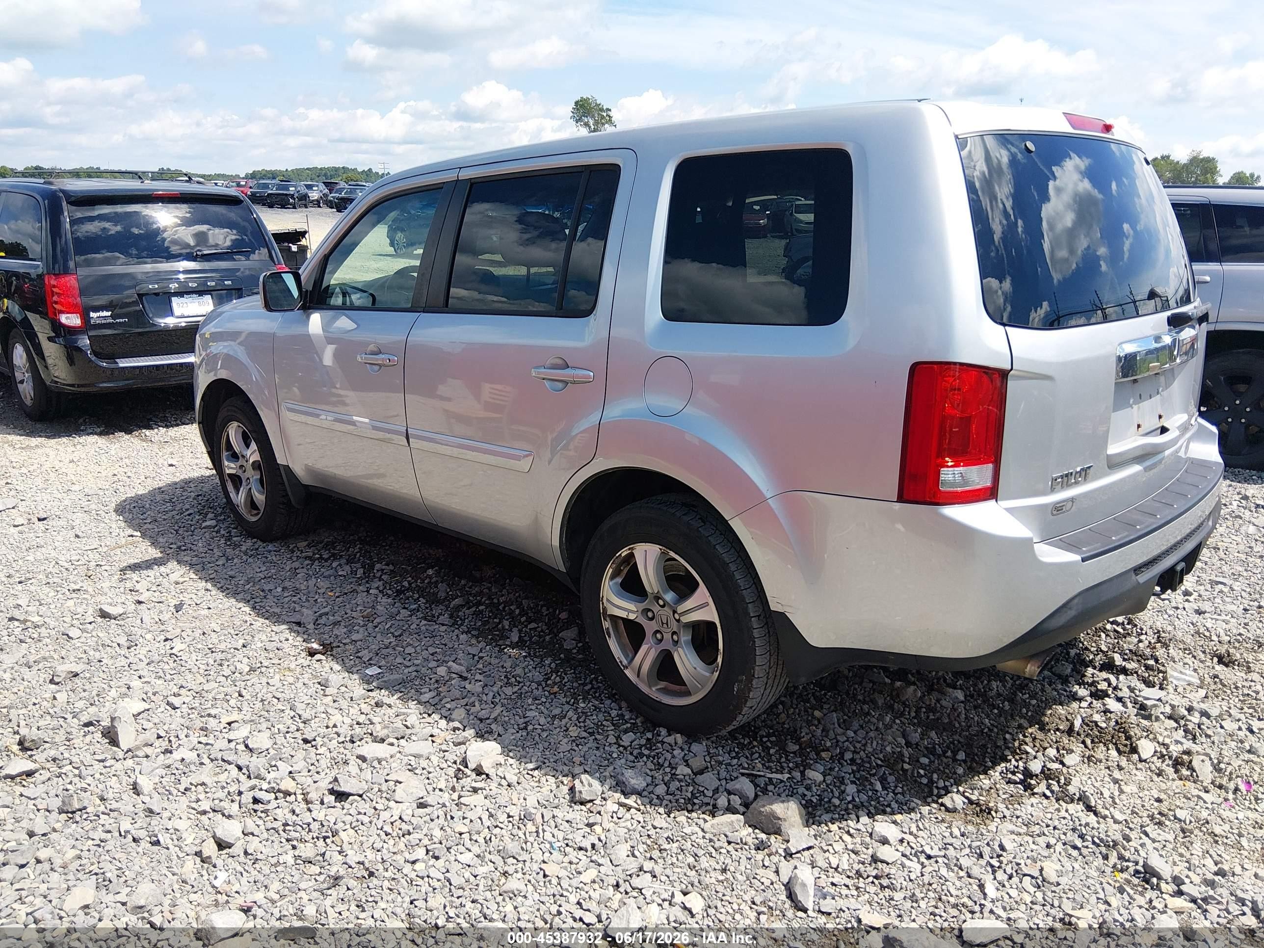 2014 Honda Pilot Ex Серый vin: 5FNYF4H48EB042974