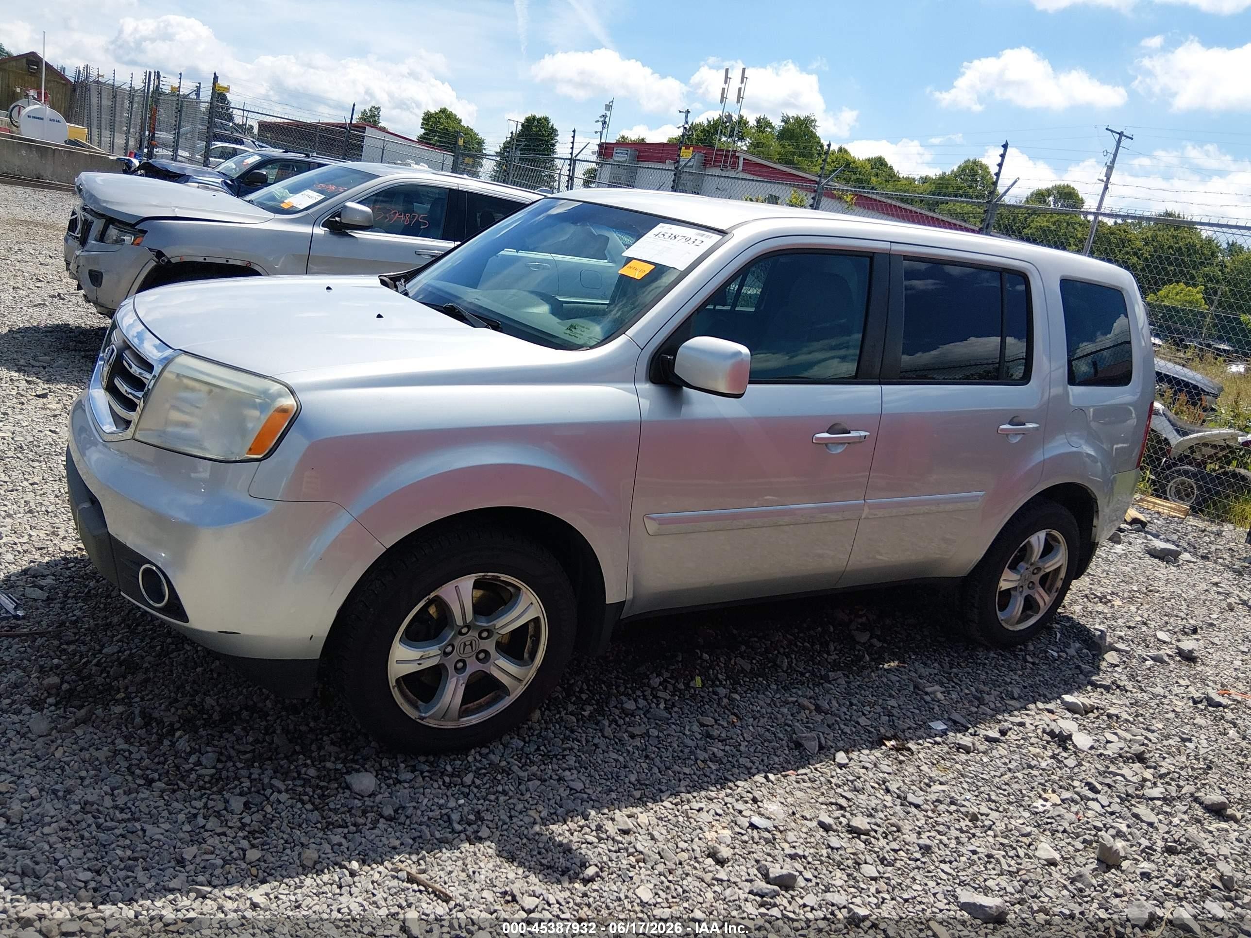 2014 Honda Pilot Ex Серый vin: 5FNYF4H48EB042974
