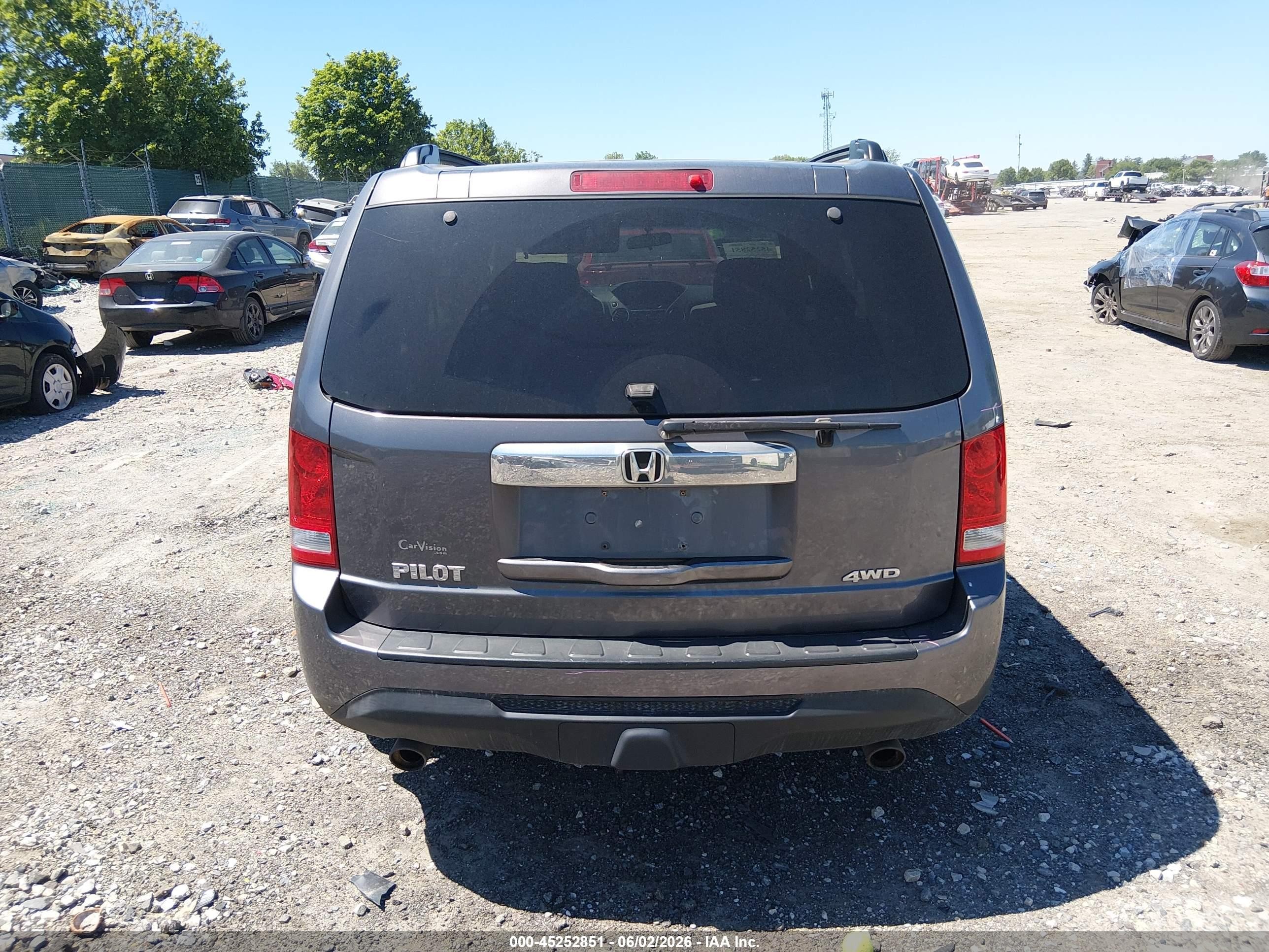 2015 Honda Pilot Ex Gray vin: 5FNYF4H48FB068198
