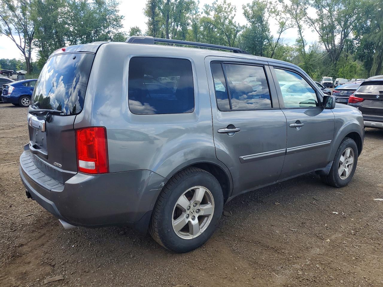 2011 Honda Pilot Ex Gray vin: 5FNYF4H49BB045975