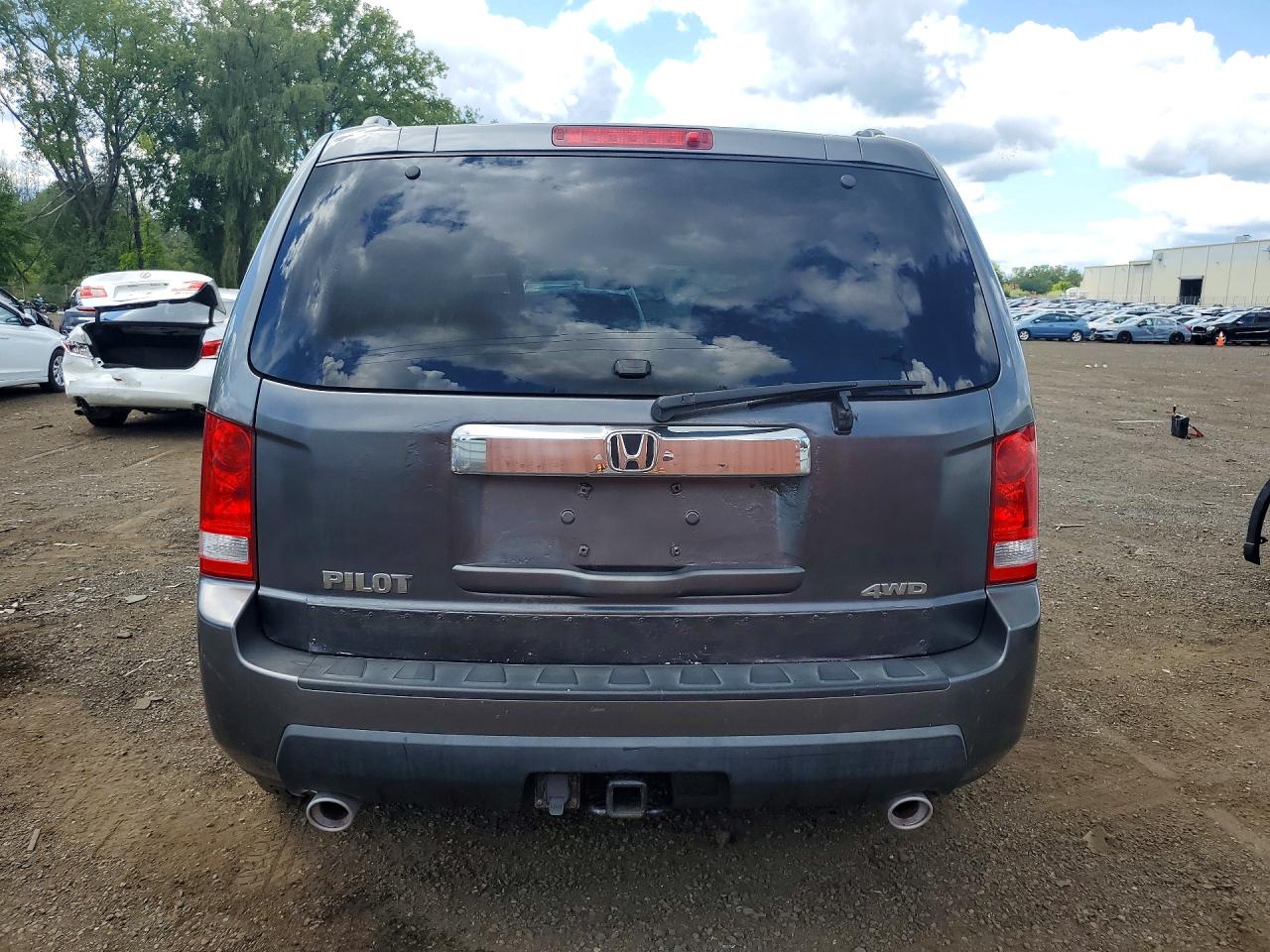 2011 Honda Pilot Ex Gray vin: 5FNYF4H49BB045975