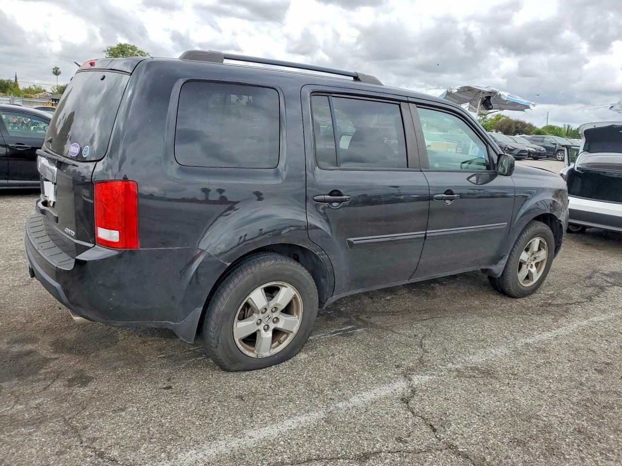 2011 Honda Pilot Ex Black vin: 5FNYF4H49BB051372