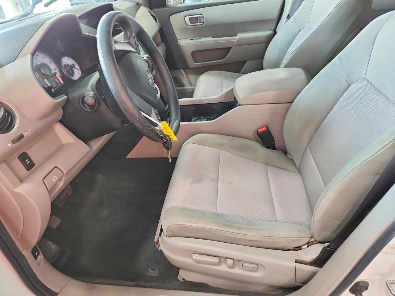 2011 Honda Pilot Ex White vin: 5FNYF4H49BB082802