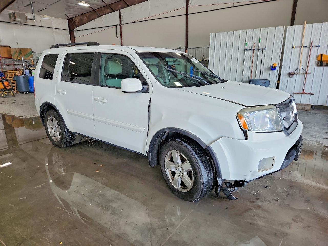 2011 Honda Pilot Ex White vin: 5FNYF4H49BB082802