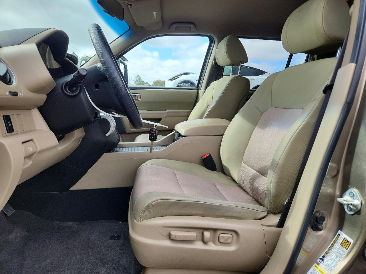 2011 Honda Pilot Ex Gold vin: 5FNYF4H49BB105592