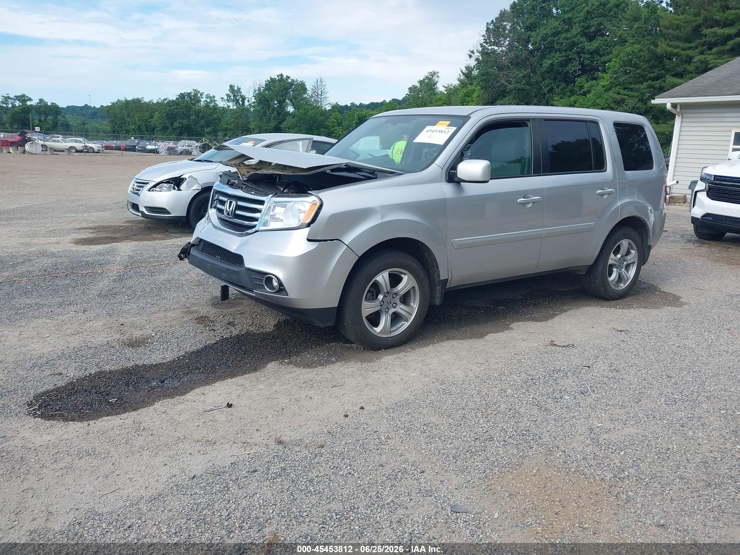 2014 Honda Pilot Ex Серебряный vin: 5FNYF4H49EB003374