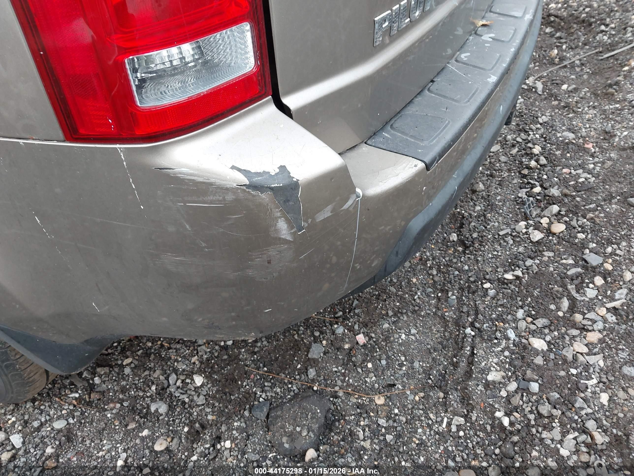 2011 Honda Pilot Ex Gold vin: 5FNYF4H4XBB030174