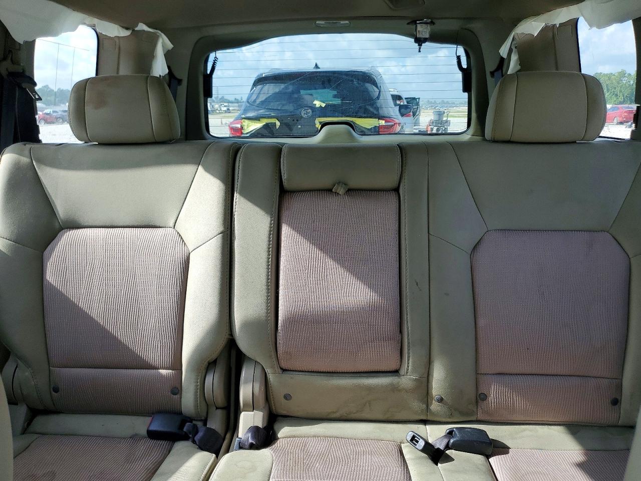 2011 Honda Pilot Ex Beige vin: 5FNYF4H4XBB072781
