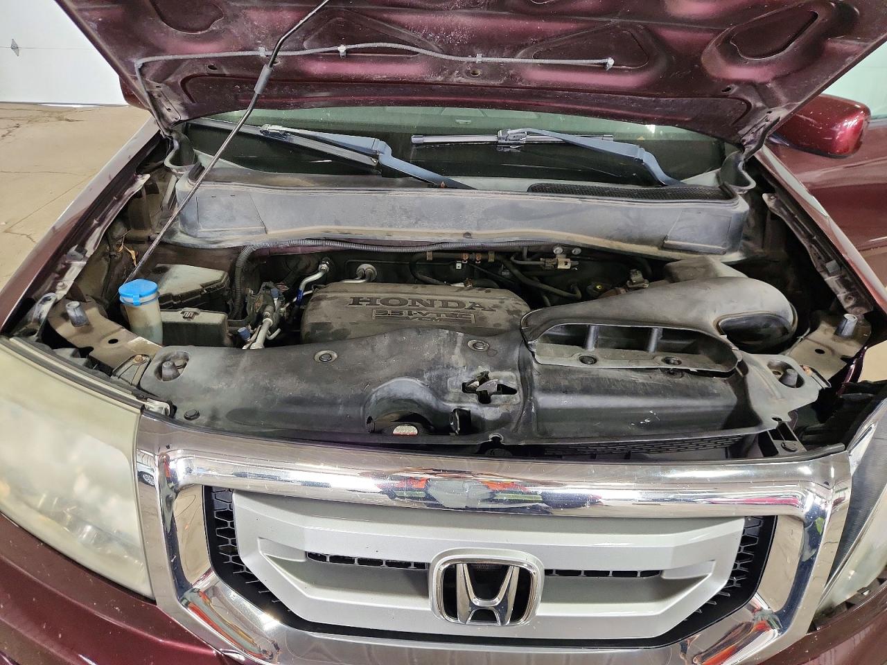 2011 Honda Pilot Ex Burgundy vin: 5FNYF4H4XBB092769