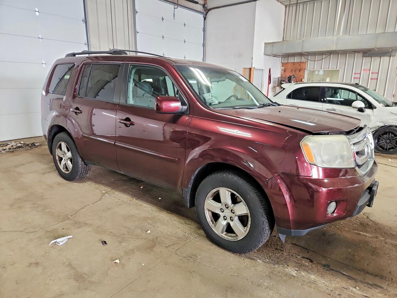 2011 Honda Pilot Ex Burgundy vin: 5FNYF4H4XBB092769