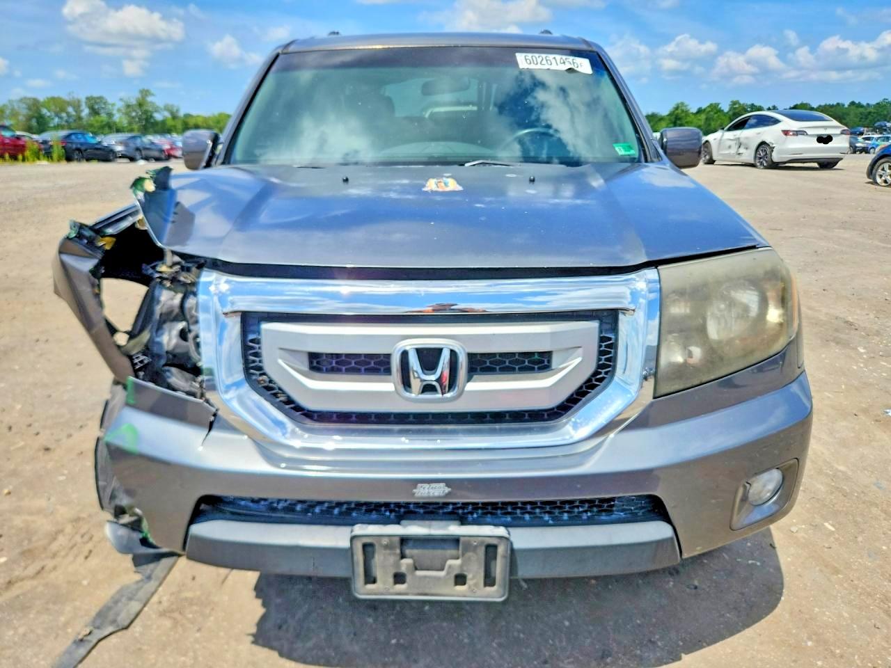 2011 Honda Pilot Ex Gray vin: 5FNYF4H4XBB098720