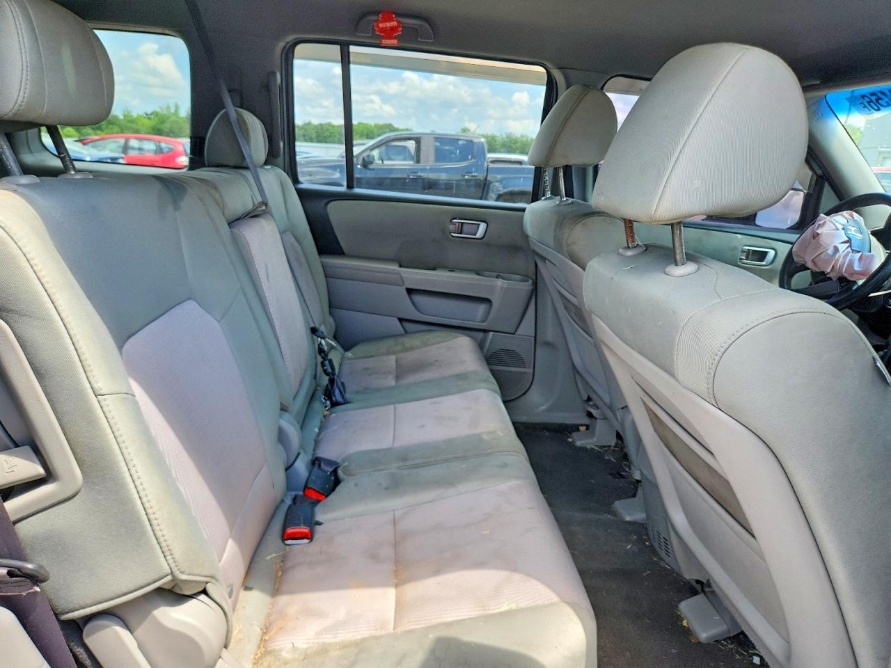 2011 Honda Pilot Ex Gray vin: 5FNYF4H4XBB098720
