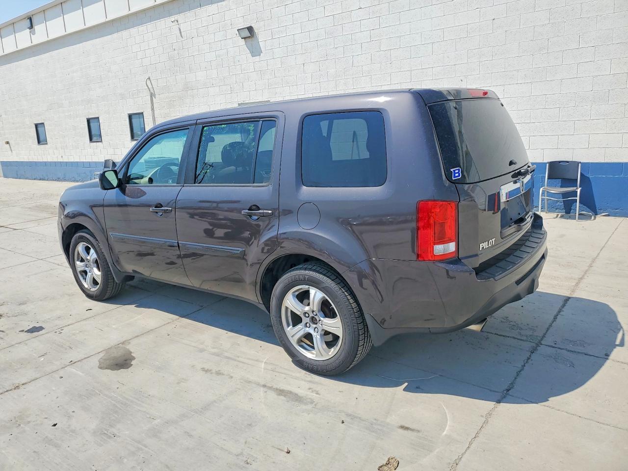 2012 Honda Pilot Ex Gray vin: 5FNYF4H4XCB006426
