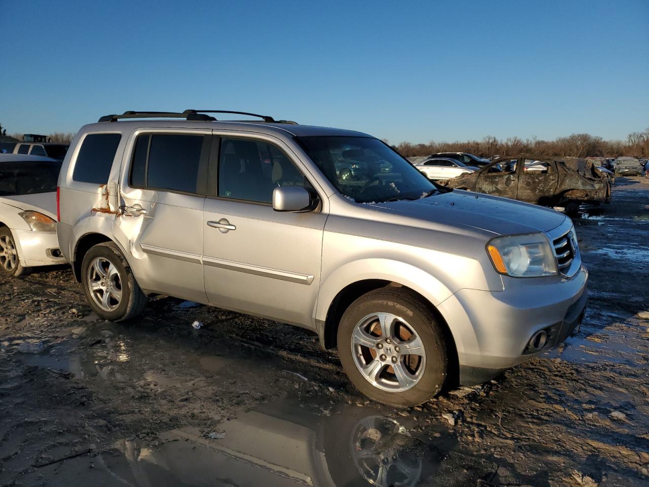 2012 Honda Pilot Silver vin: 5FNYF4H4XCB022206