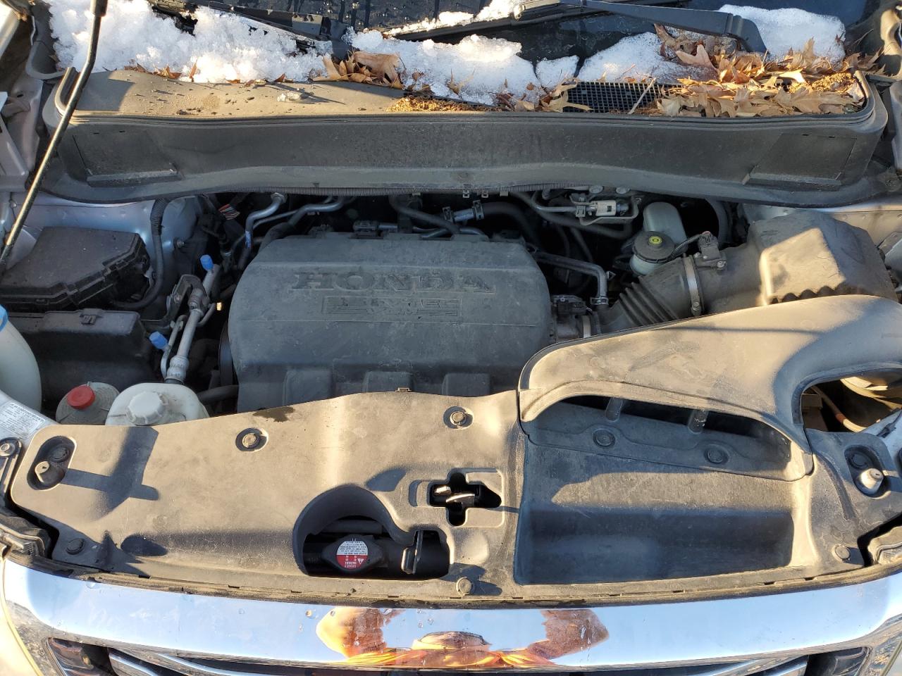 2012 Honda Pilot Silver vin: 5FNYF4H4XCB022206