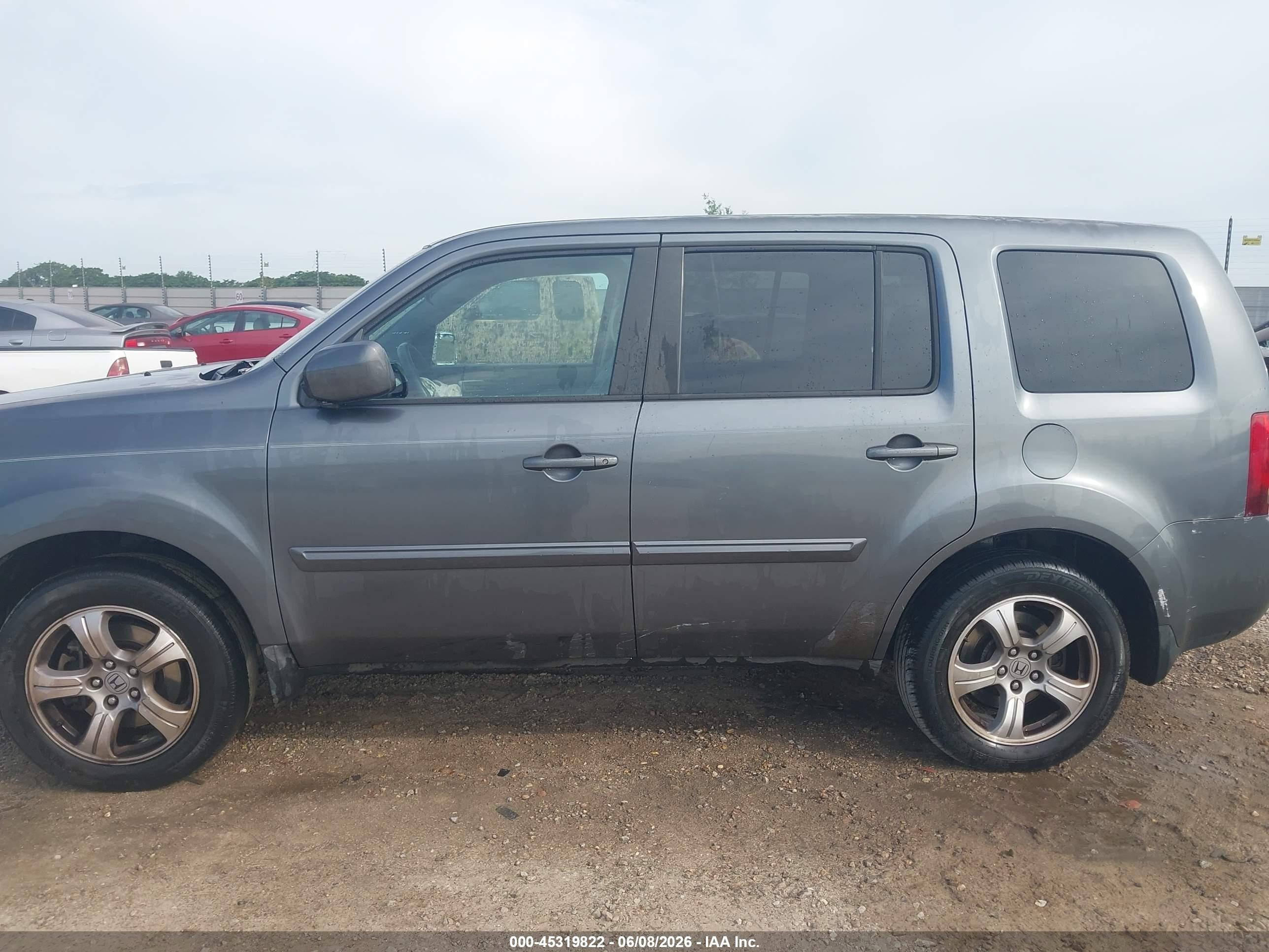2013 Honda Pilot Ex Gray vin: 5FNYF4H4XDB046510