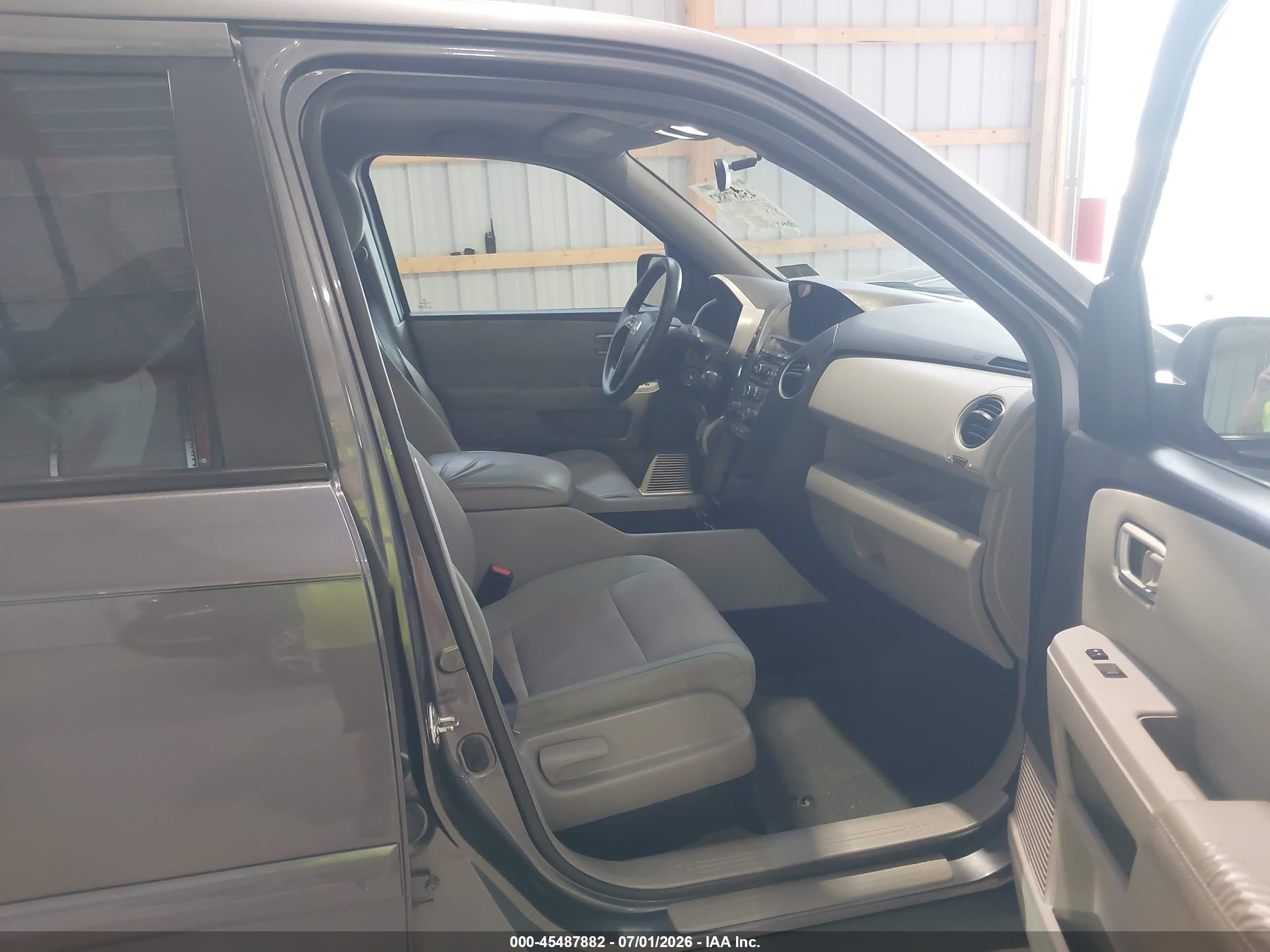 2015 Honda Pilot Ex Gray vin: 5FNYF4H4XFB021352