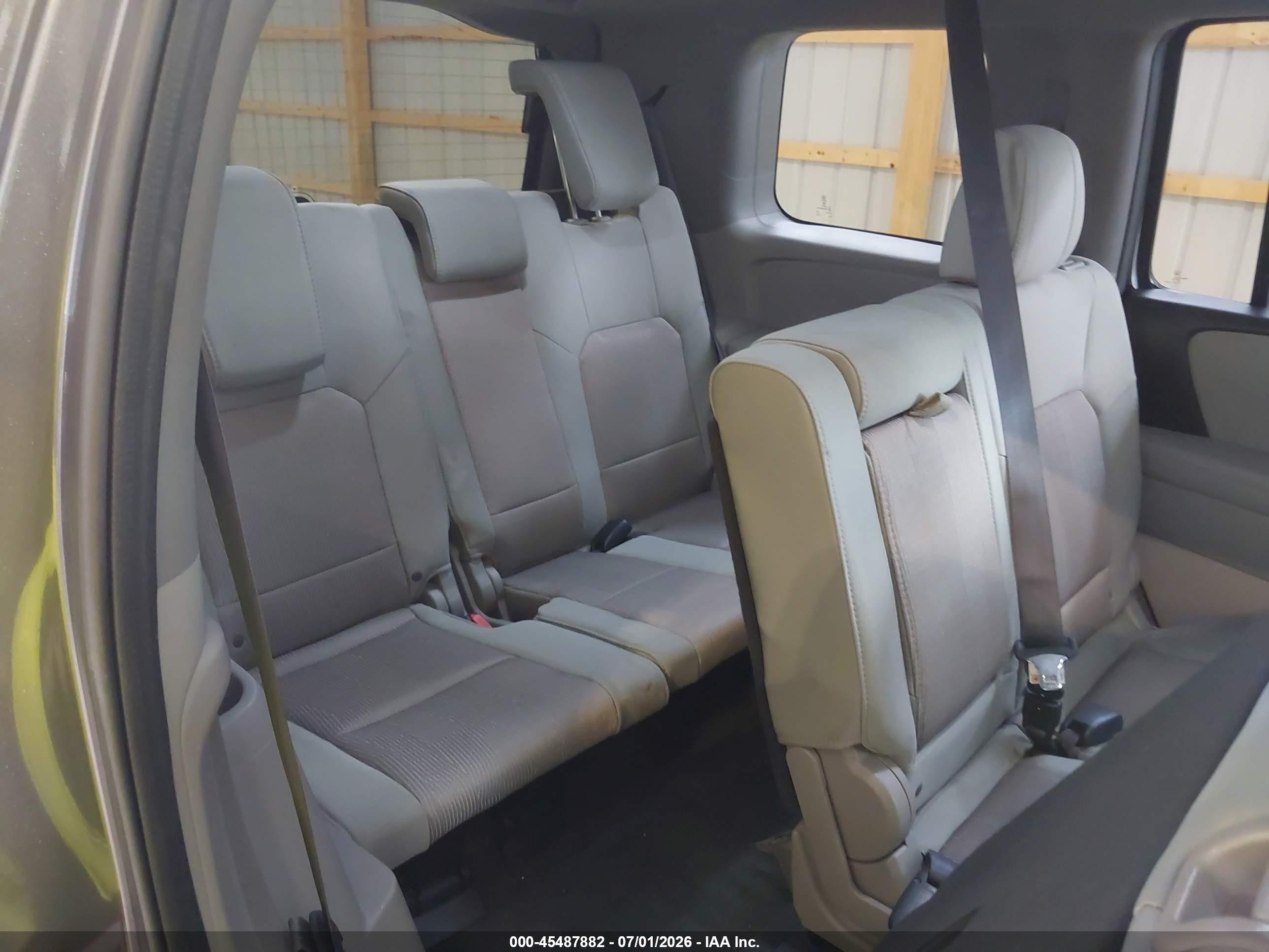 2015 Honda Pilot Ex Gray vin: 5FNYF4H4XFB021352