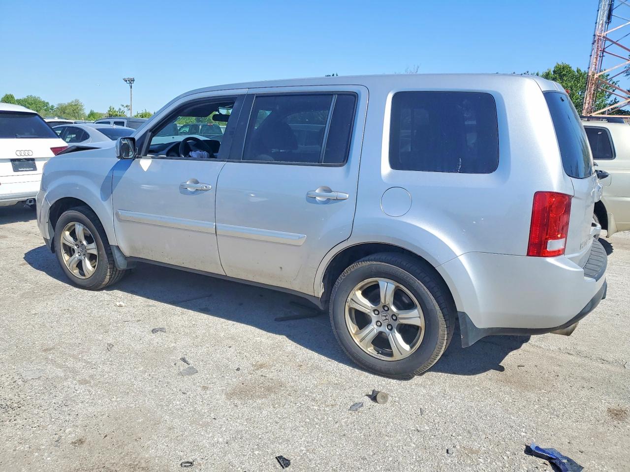 2015 Honda Pilot Ex Silver vin: 5FNYF4H4XFB024543