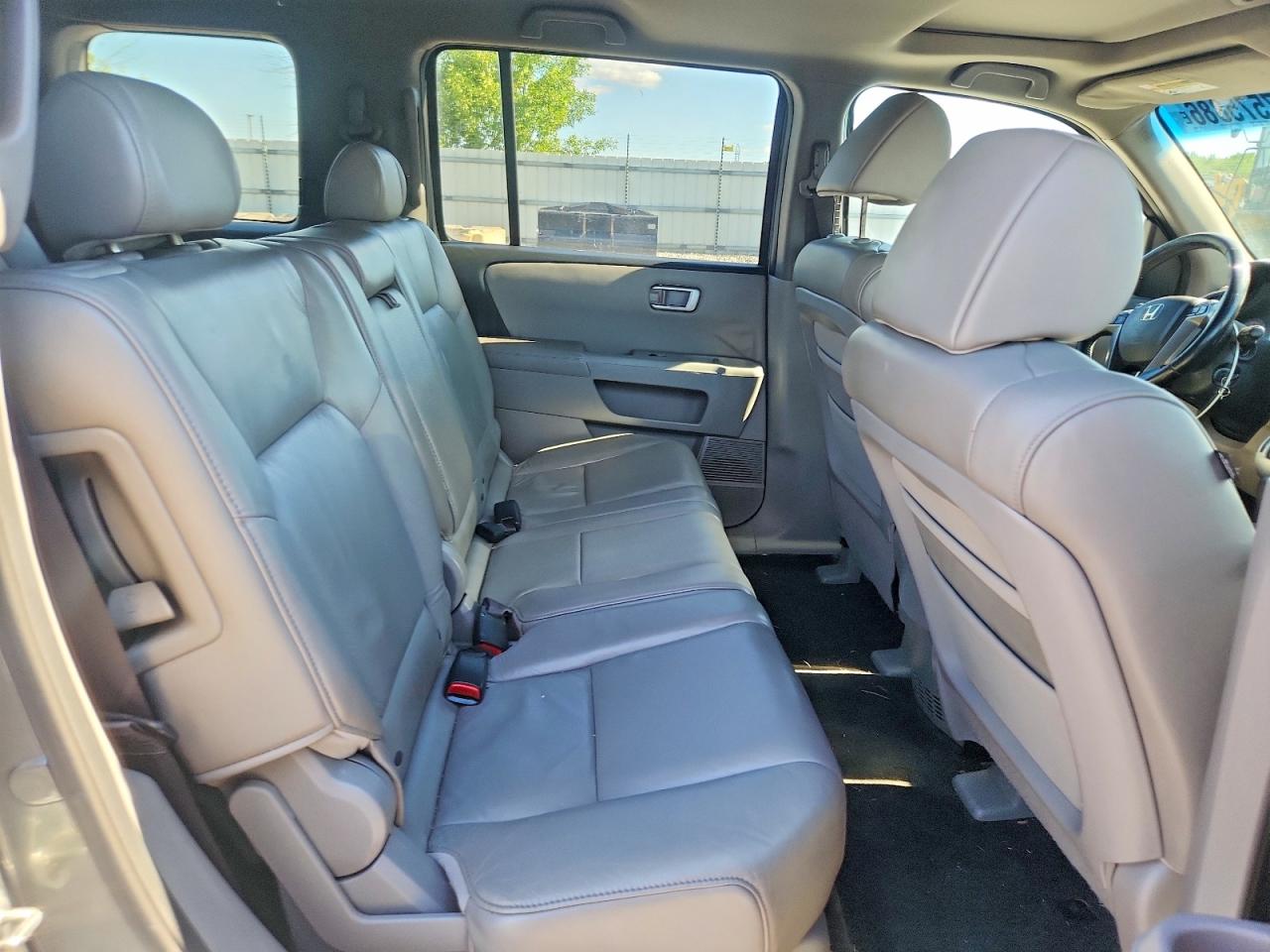 2011 Honda Pilot Exl Gray vin: 5FNYF4H50BB009827