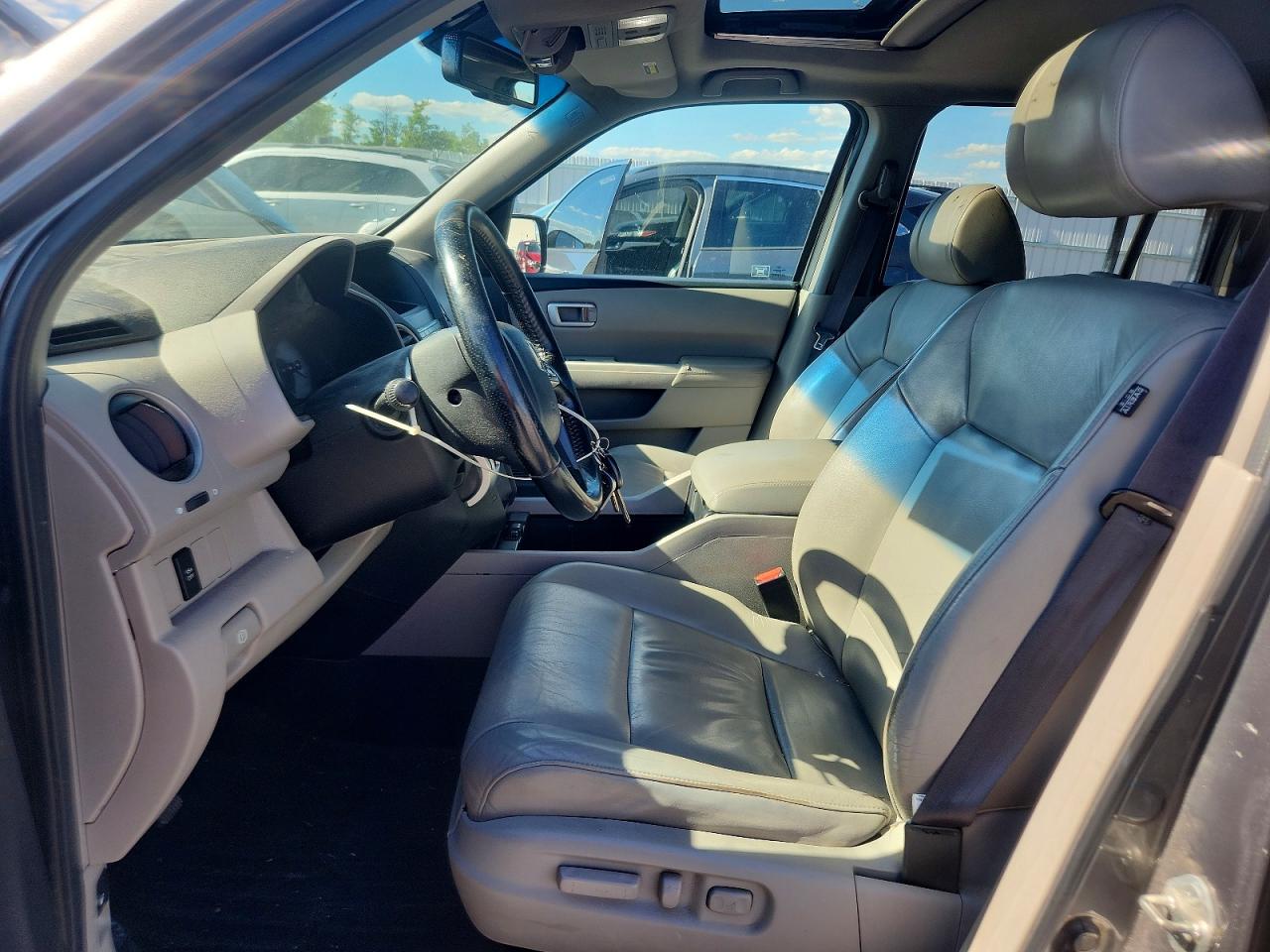 2011 Honda Pilot Exl Gray vin: 5FNYF4H50BB009827