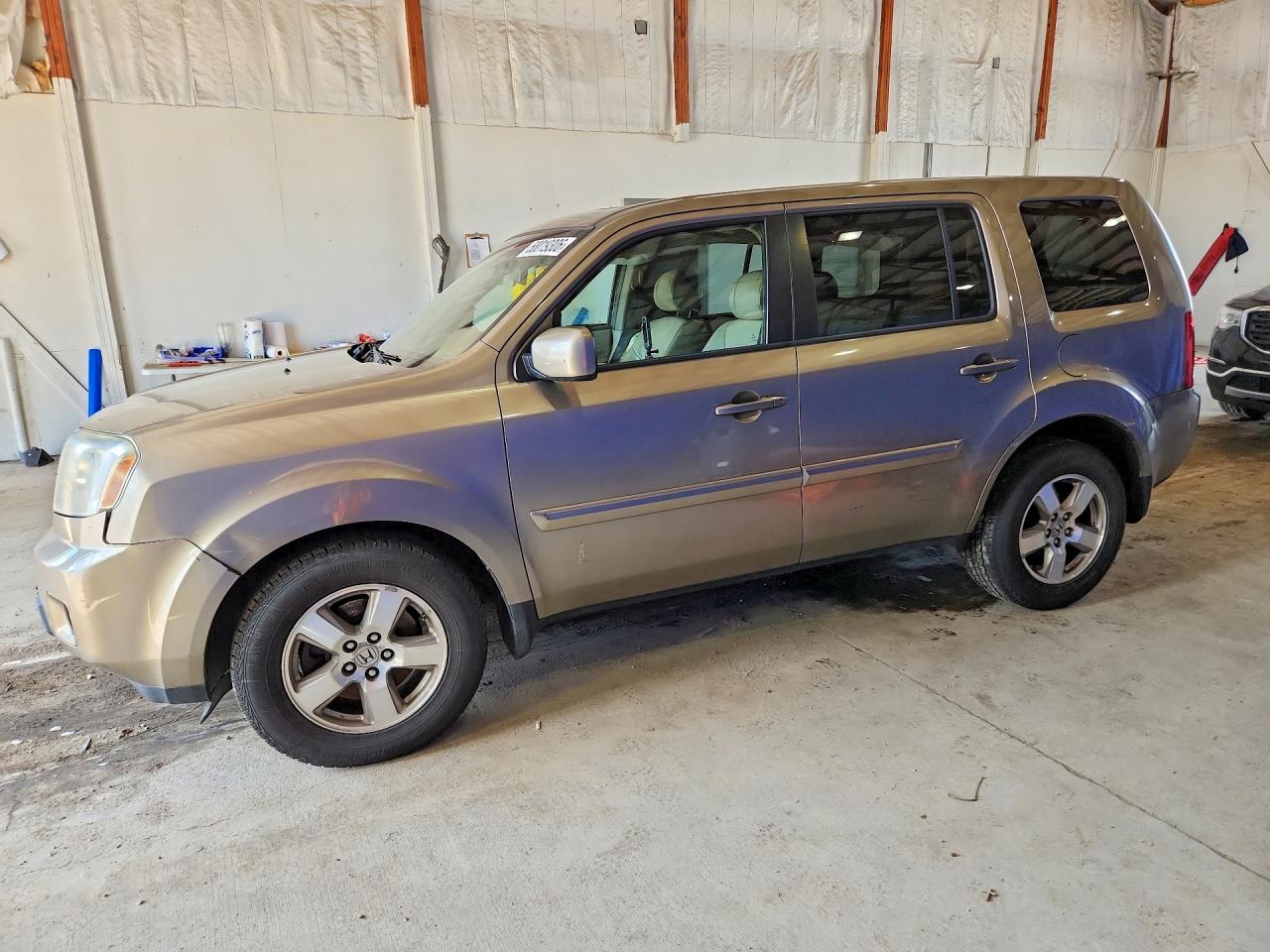 2011 Honda Pilot Exl Beige vin: 5FNYF4H50BB055738