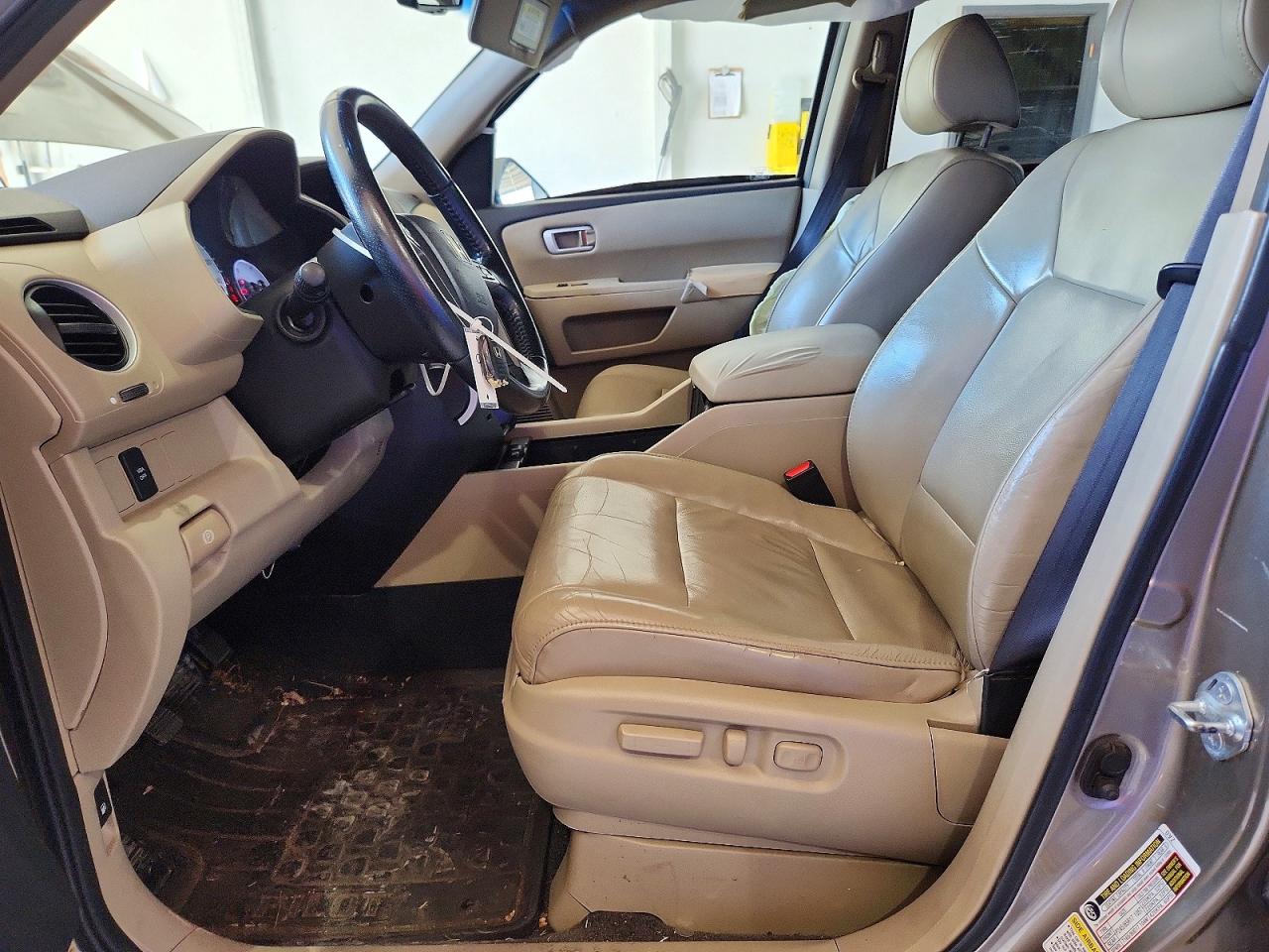 2011 Honda Pilot Exl Beige vin: 5FNYF4H50BB055738